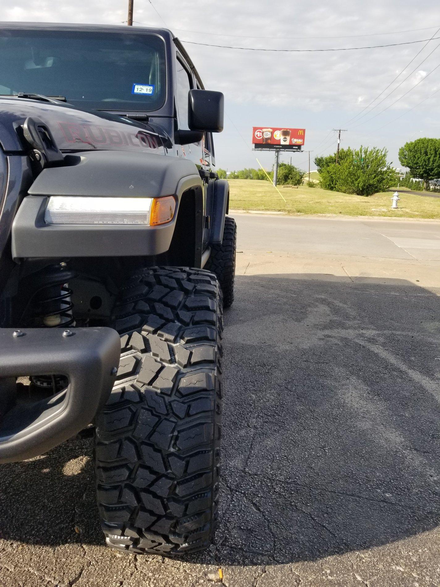 Jeep Wrangler JL Front axle off center 20180604_175018