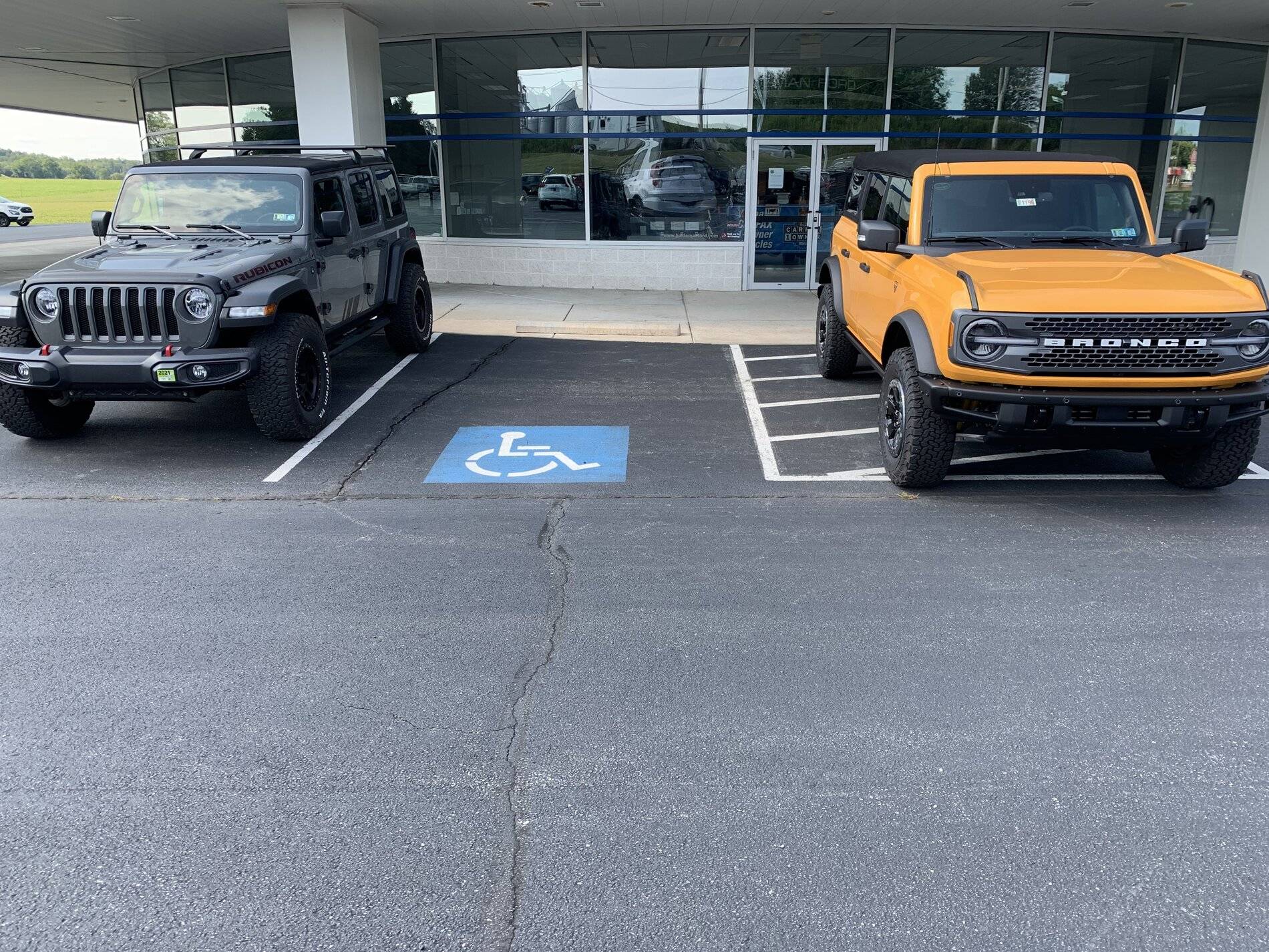 Jeep Wrangler JL The new Bronco is UGLY 1193A5EA-1C06-4B57-A66F-992DA0B43C1E