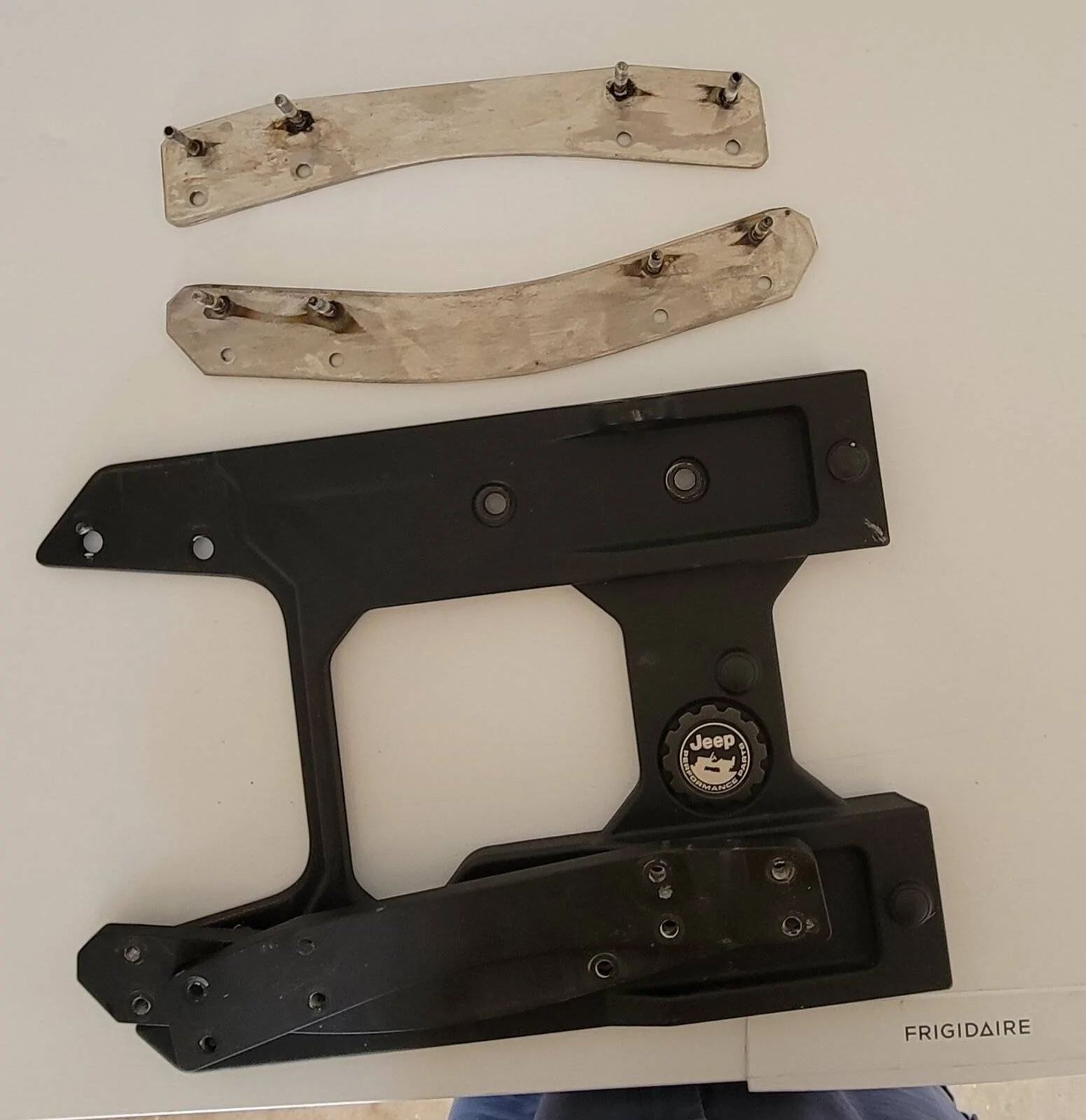 Jeep Wrangler JL Mopar Tailgate Reinforcement + Tire Relocation Kit; $150 20211012_155943