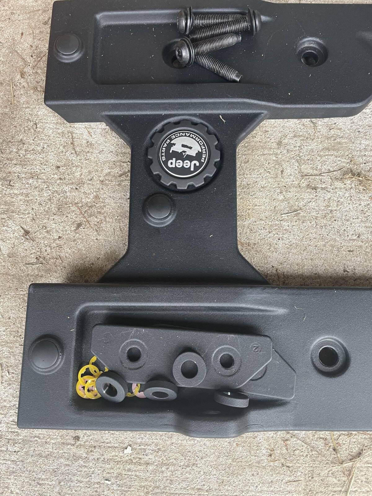 Jeep Wrangler JL Jeep/Mopar tailgate reinforcement kit 365EE483-273C-4207-8687-7EE18CA976A6