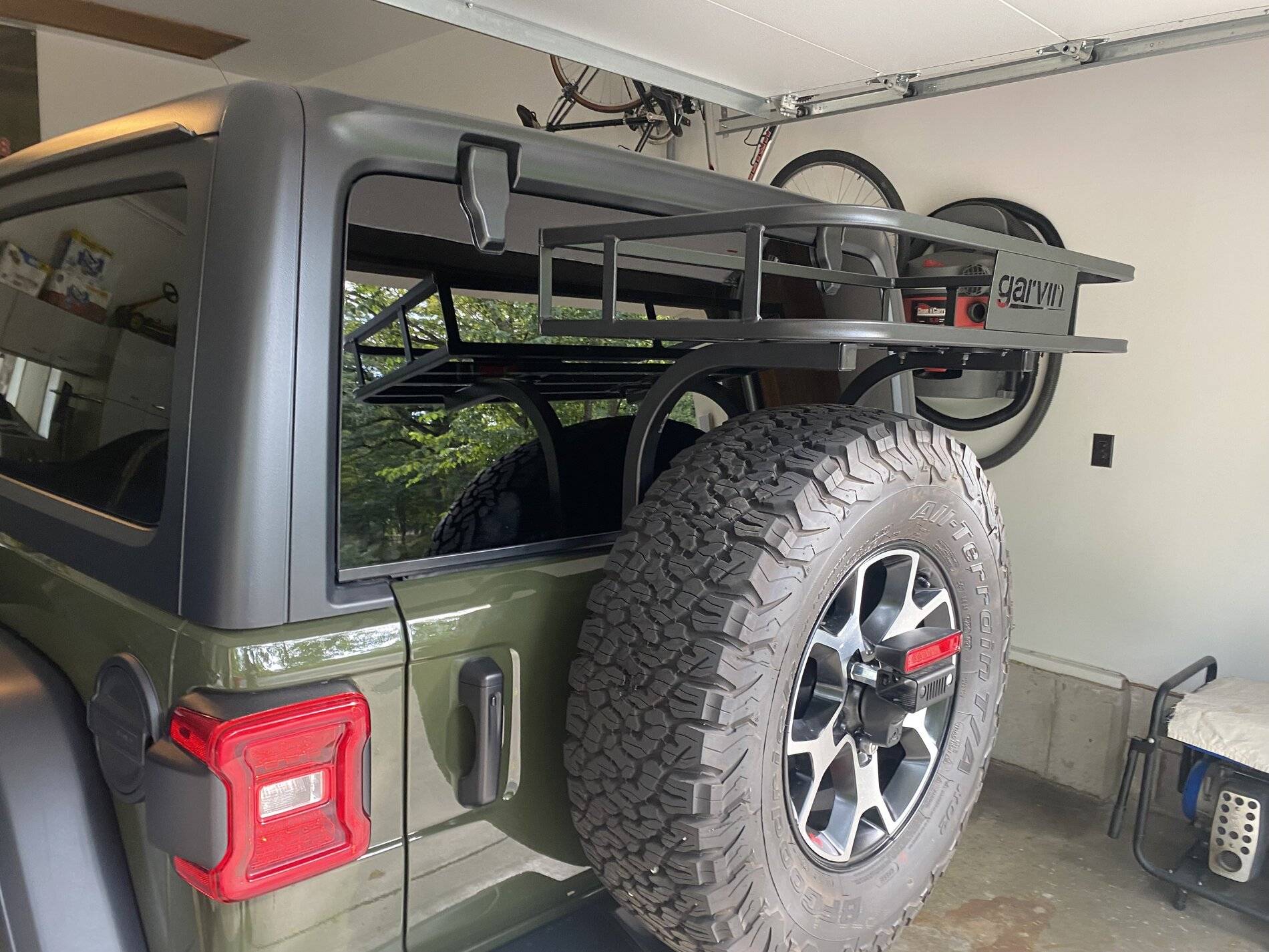 Jeep Wrangler JL Rear tire cargo rack IMG_3927