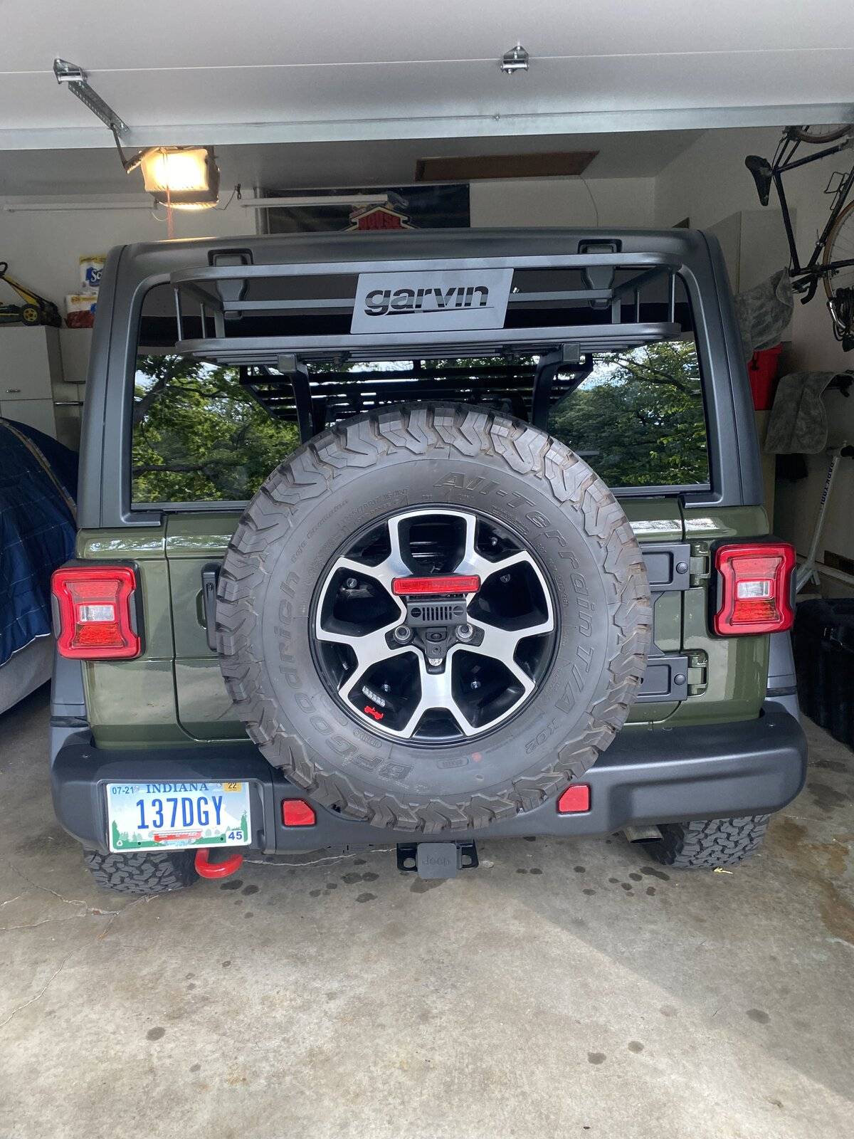 Jeep Wrangler JL Rear tire cargo rack IMG_3929