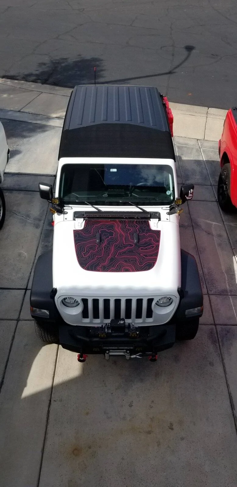 Jeep Wrangler JL Lightbars: Over windshield vs. hood mounts 20210925_105810
