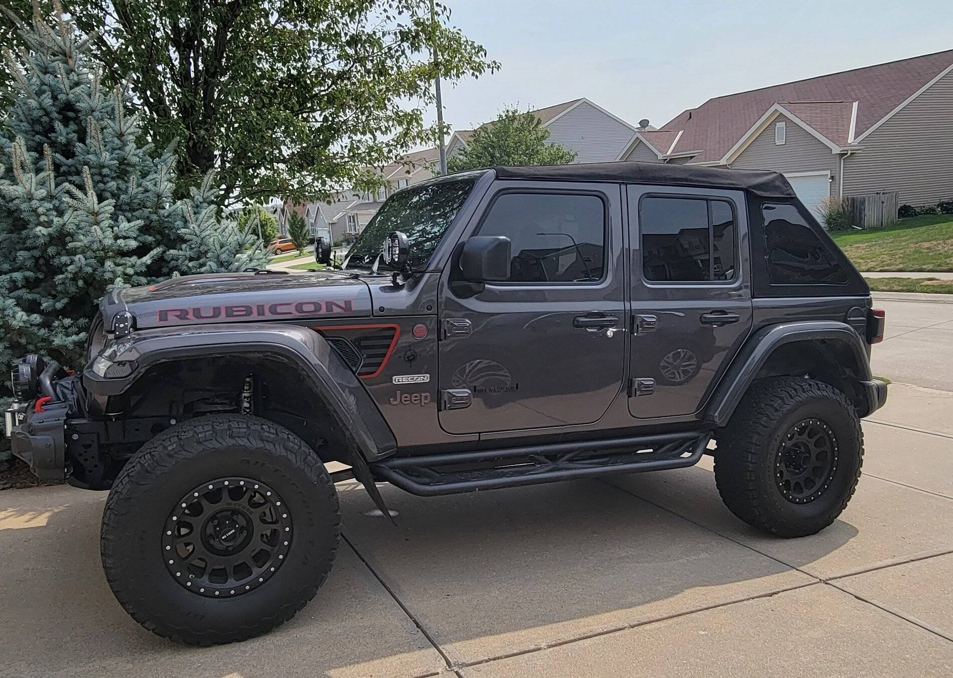 Jeep 3.jpg
