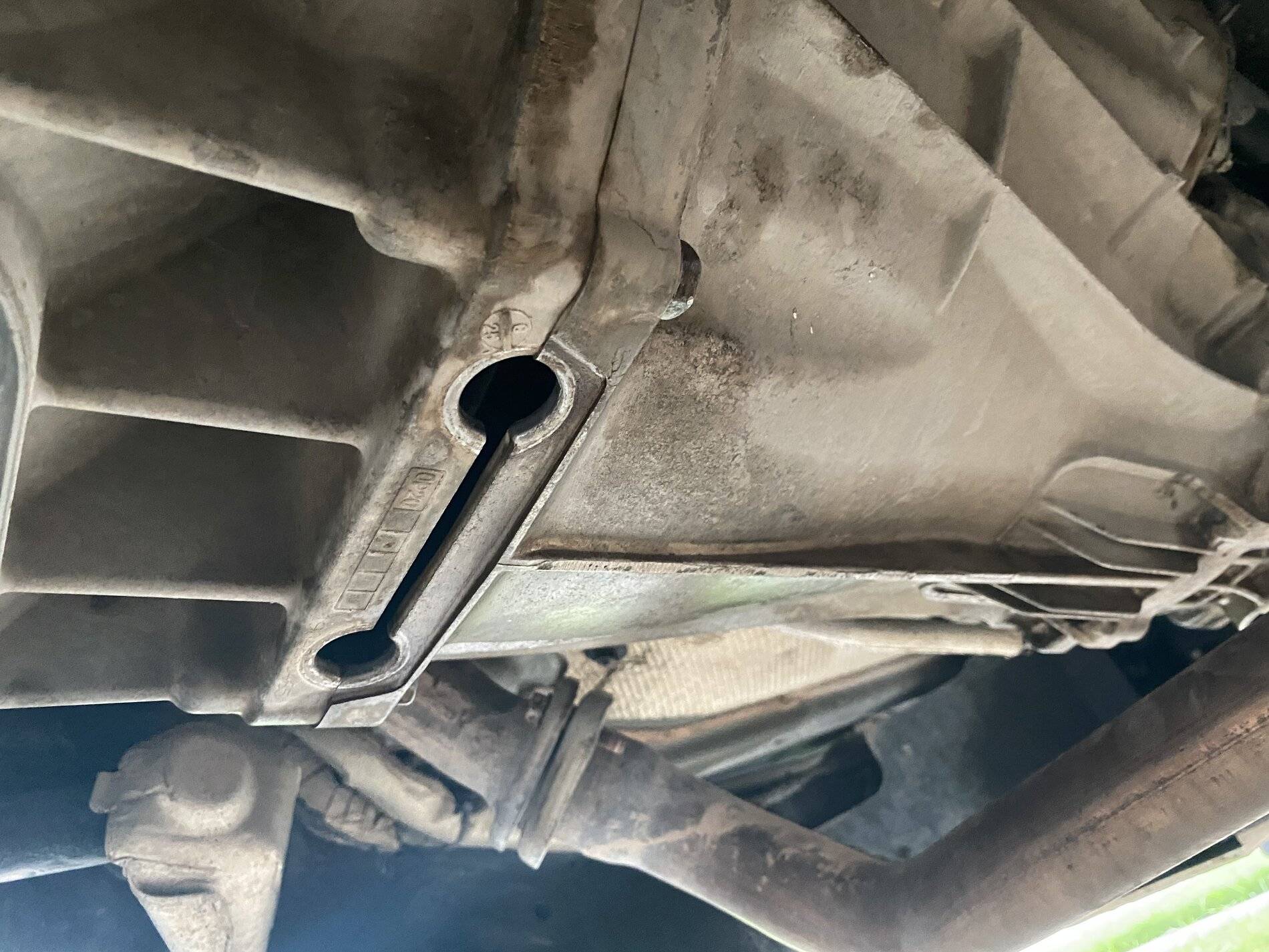 Jeep Wrangler JL Oil leak 97975283-4488-4D39-9FF6-A132FCCB1E57