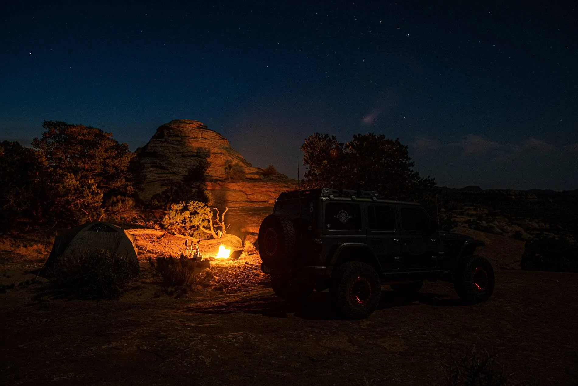Jeep Wrangler JL Rubi Recon At Cam