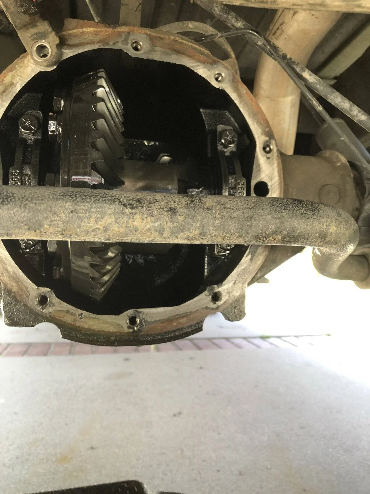 Jeep Wrangler JL where is the front diff drain bolt? 357377E0-3FF7-492D-B50C-E98D81FB356D