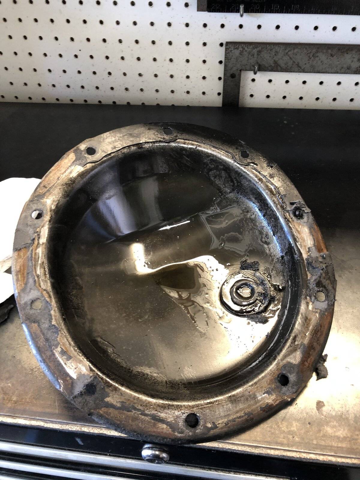 Jeep Wrangler JL where is the front diff drain bolt? 9F74CFB9-973C-46C6-8506-8C6DA6D8E660