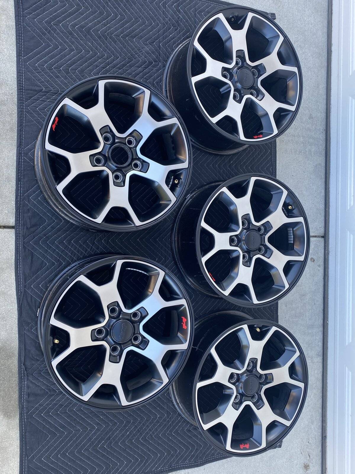 Jeep Wrangler JL Wrangler JL RUBICON Wheels Fallbrook 0D163666-888A-4F8E-A6B3-7675E0656C0B