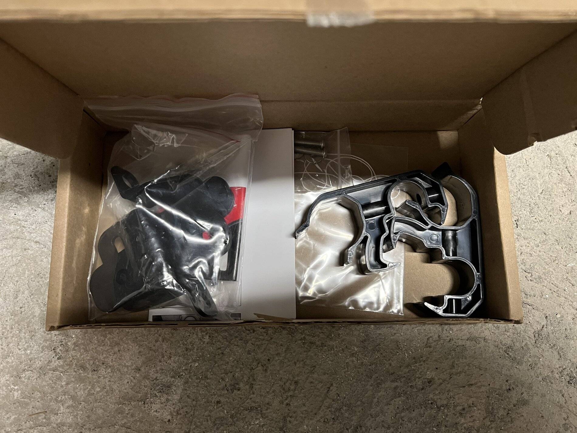 Jeep Wrangler JL Quadratec A-Pillar Light Kit + Flashlight Kit DFF8951C-7DAD-4B63-AE1F-AFDCEB51ACB6