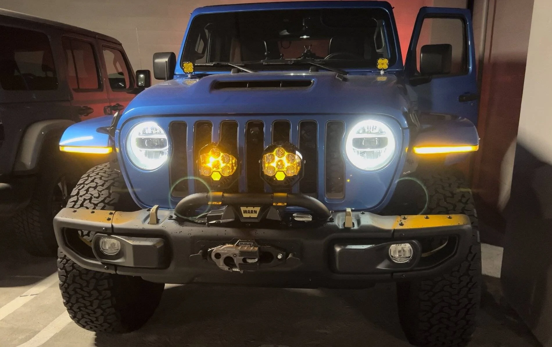 Jeep Wrangler JL Lightbars: Over windshield vs. hood mounts B4BCEA07-B18F-4EC8-AC35-CB5412700E49