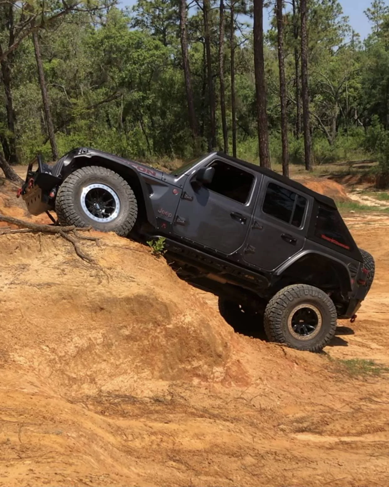 Jeep Wrangler JL Crystal Rubi build… 4F70FF6A-9FB9-497A-9A97-748EED0D6733