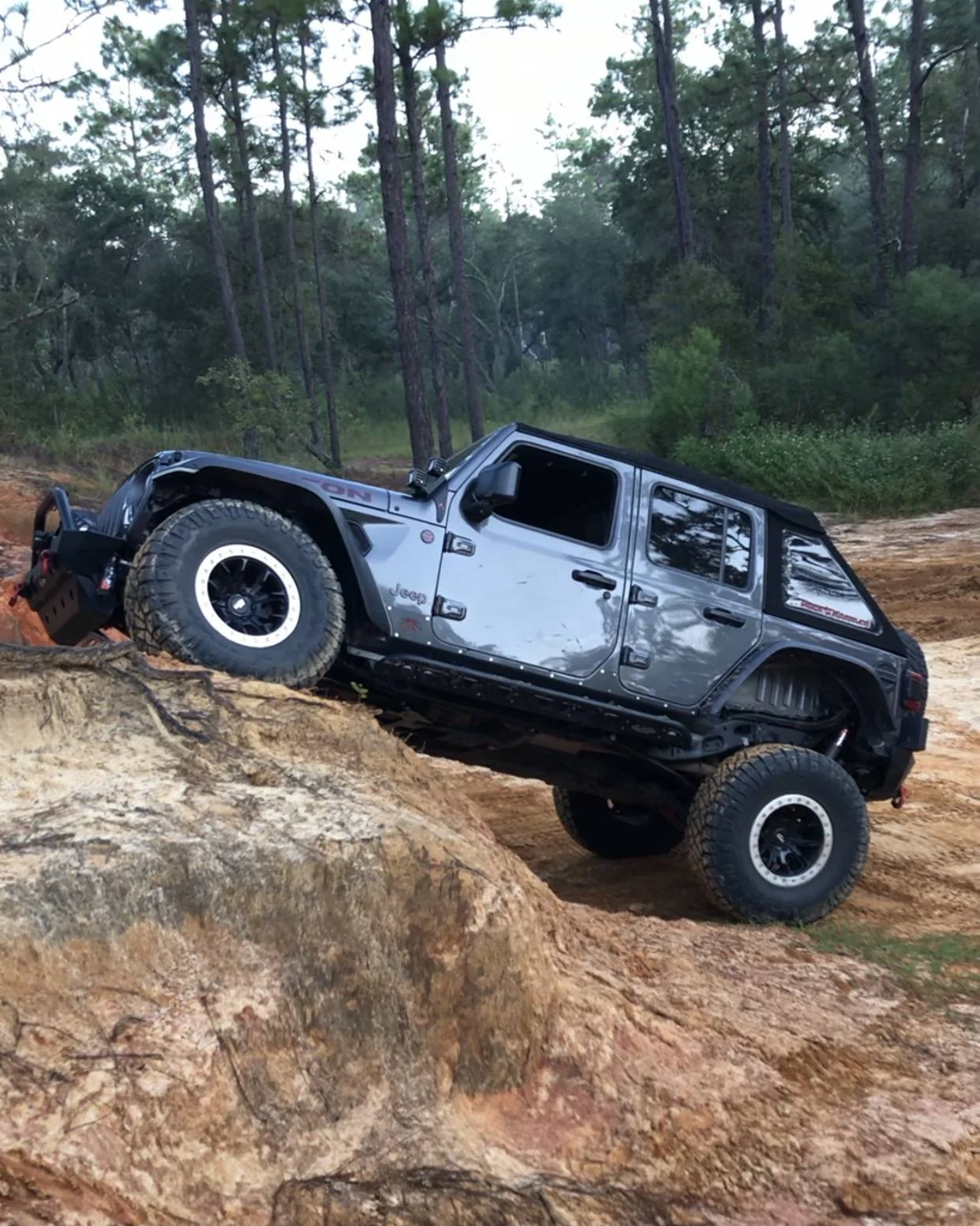 Jeep Wrangler JL Crystal Rubi build… 637A1911-9A53-4024-9F13-FE7F8C9C0DB8