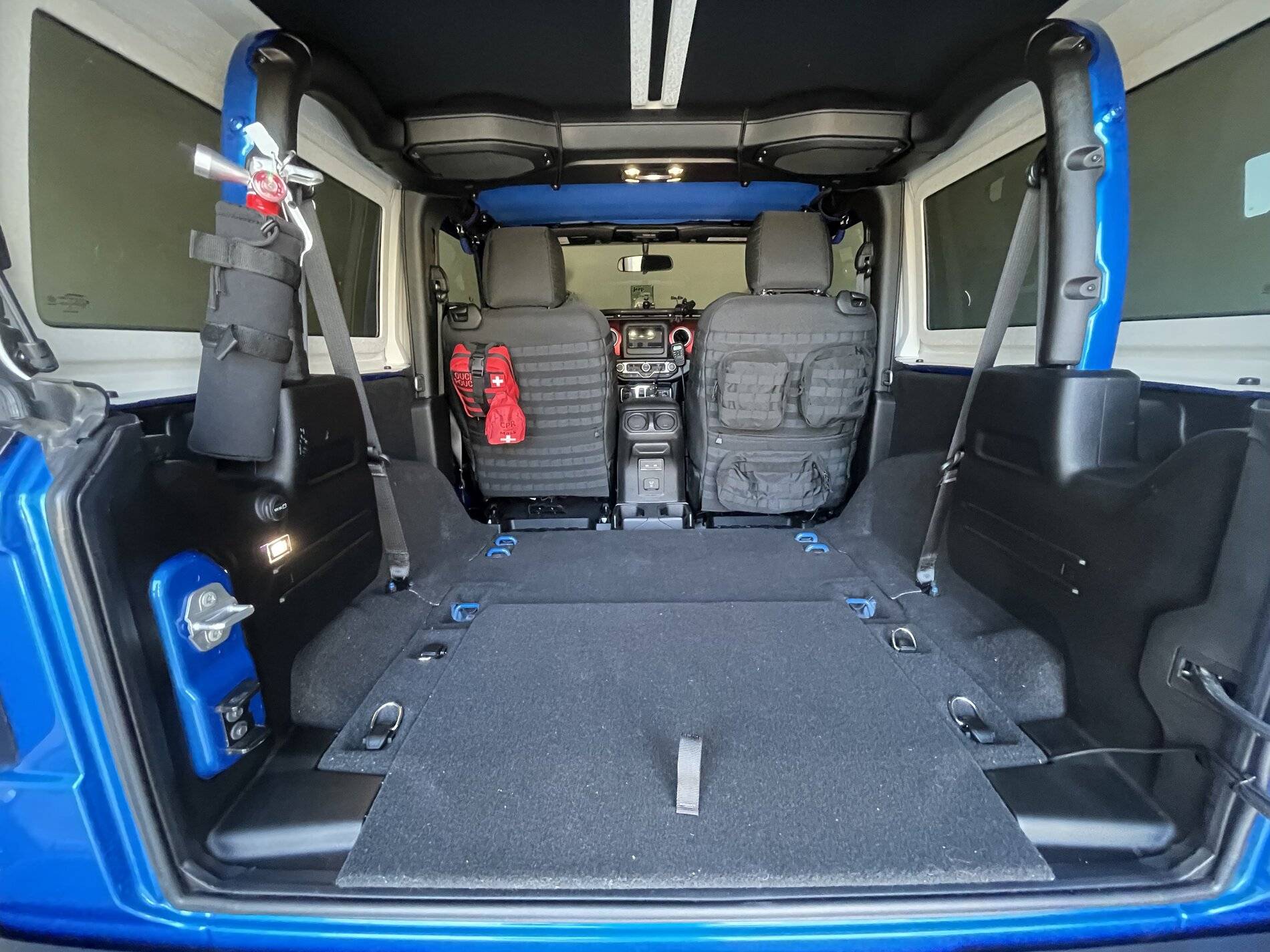 Jeep Wrangler JL Interior/Exterior Storage Ideas Area IMG_3751