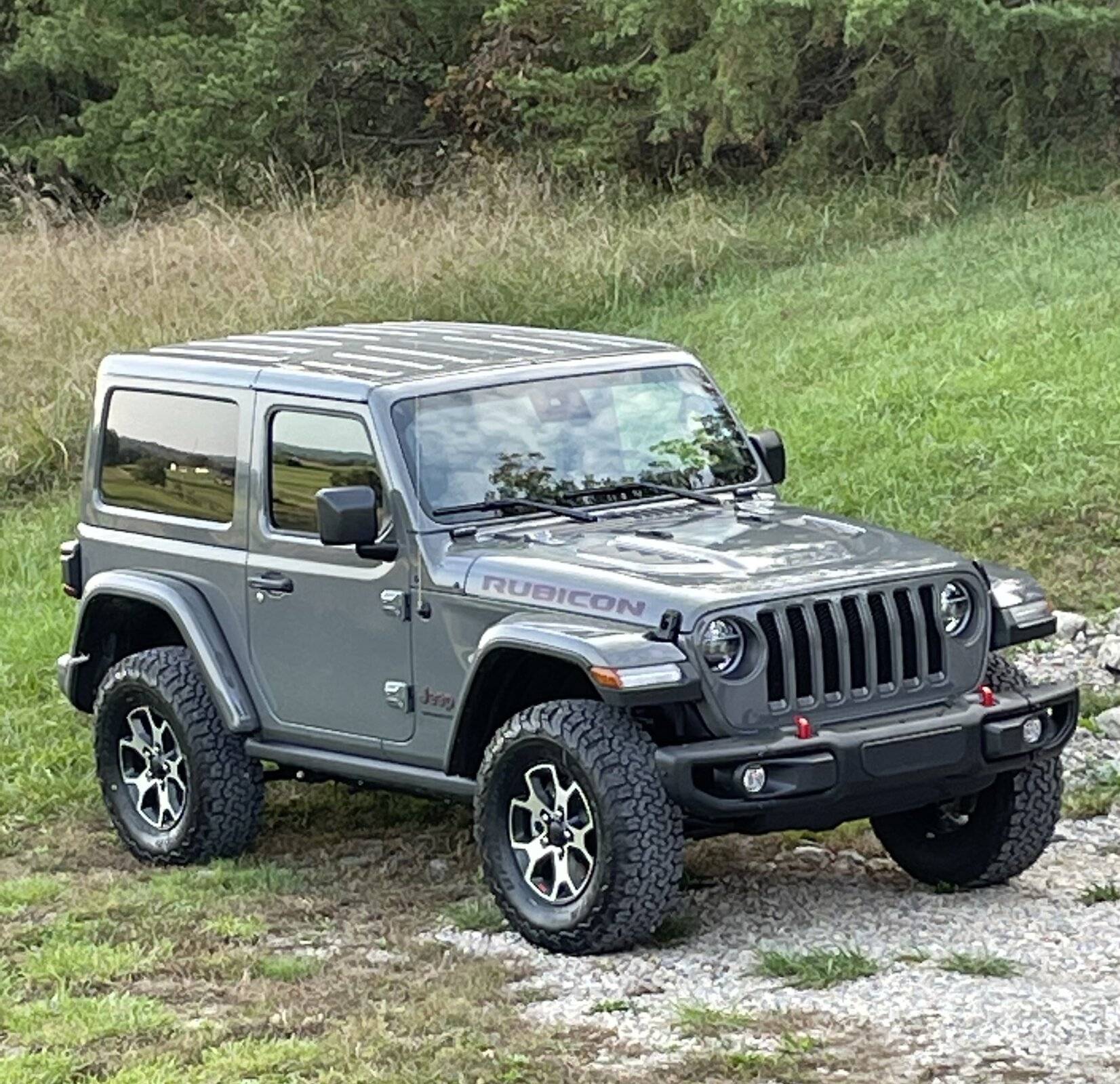 Jeep Wrangler JL Body colored vs black top 5713A610-7E12-42FD-ABE3-CD313CA48B6D