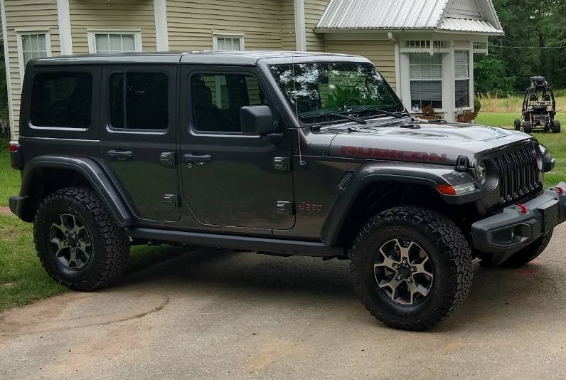 Jeep Wrangler JL Body colored vs black top Screenshot_20211024-231435_Photos