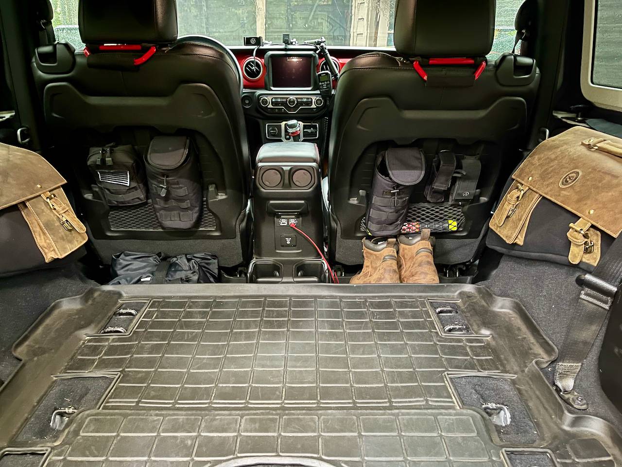Jeep Wrangler JL Interior/Exterior Storage Ideas Area IMG_0283