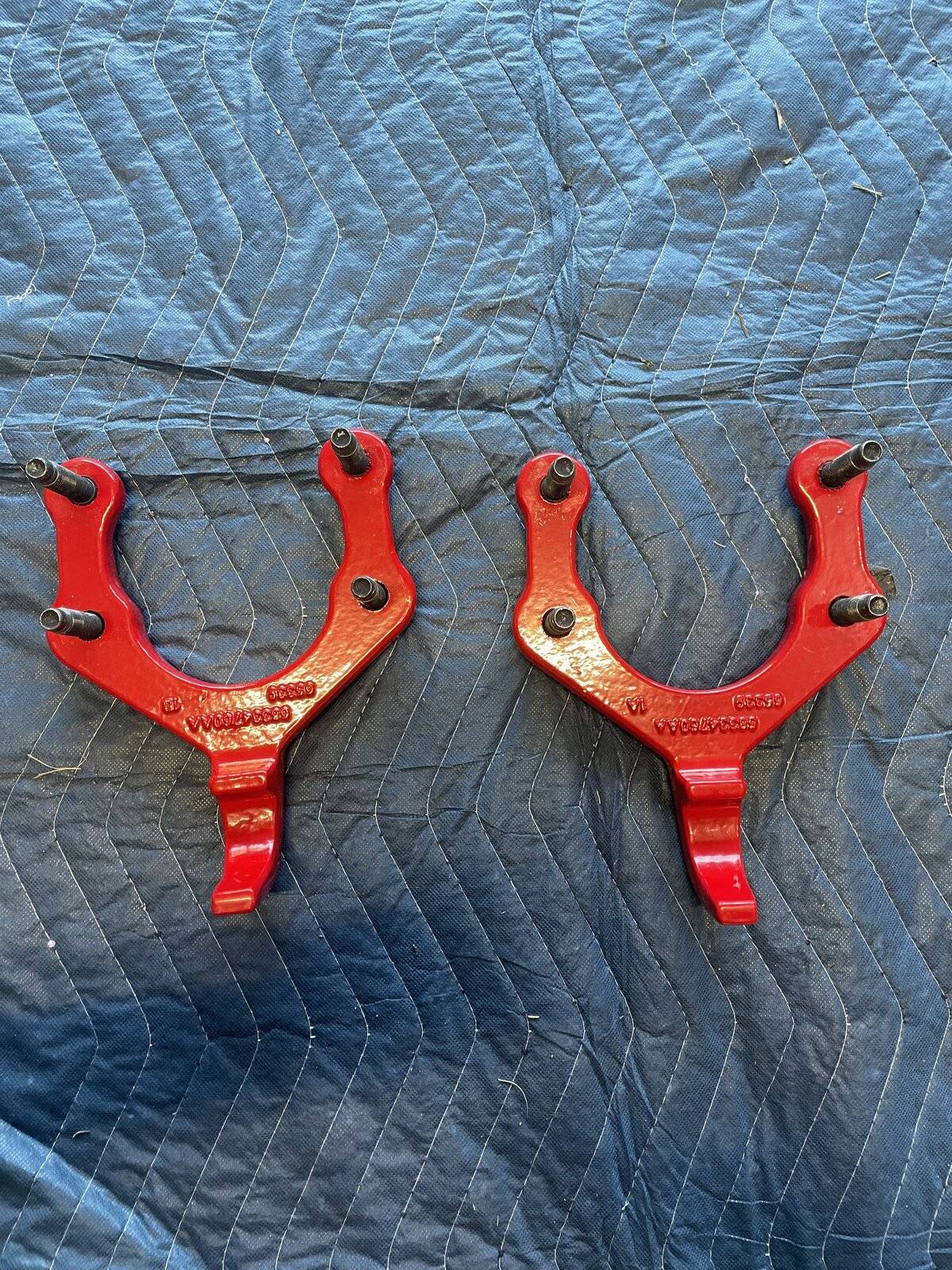 Jeep Wrangler JL Rubicon Red Bumper Hooks 91B2BB8F-6DFE-4E0F-B712-7FF25D737A4C