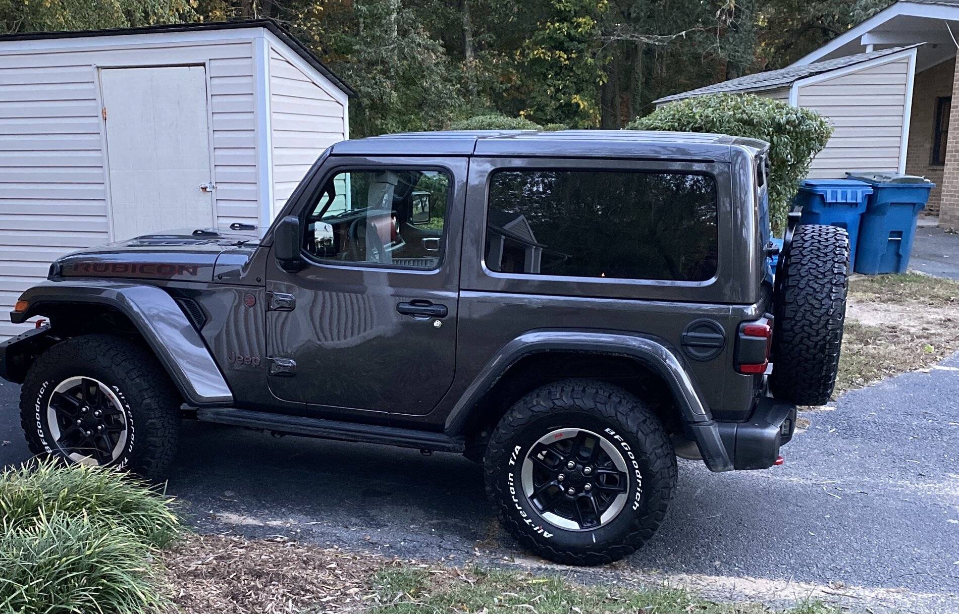 Jeep Wrangler JL Wheel gap - seems low VXKEE4860.JPG