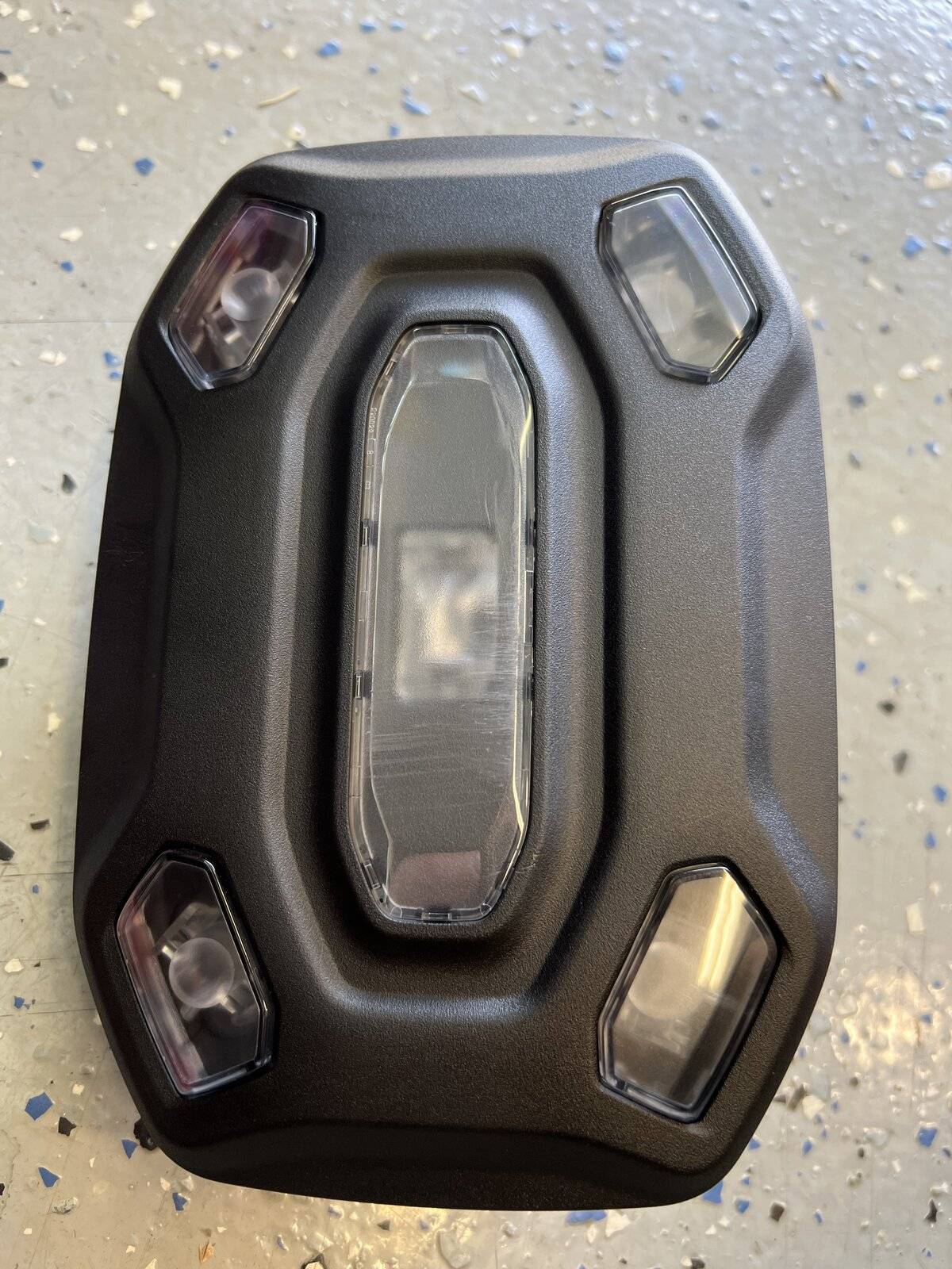 Jeep Wrangler JL Mopar Dome Light Upgrade (6CD43TX7AG) IMG_0856