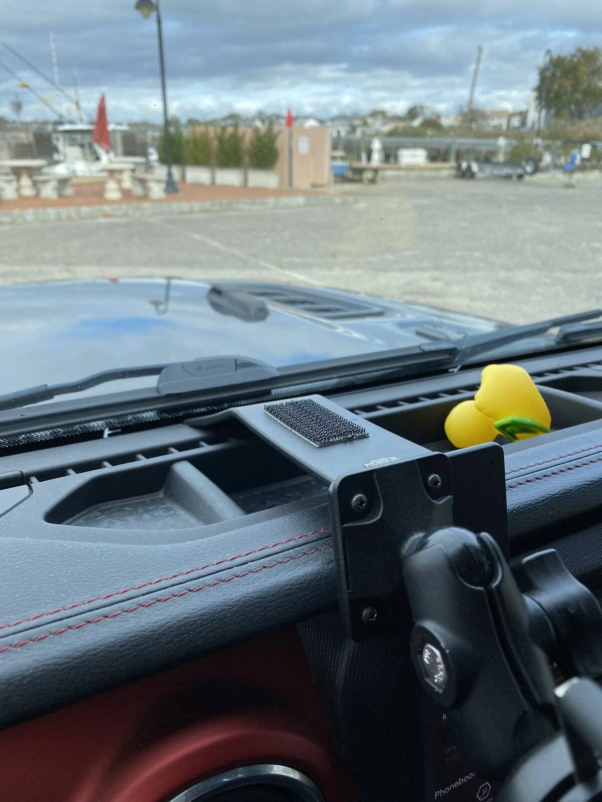 Jeep Wrangler JL Phone Holder Alternatives? 766D4043-5DEF-4E65-BA2B-A5F26108562D