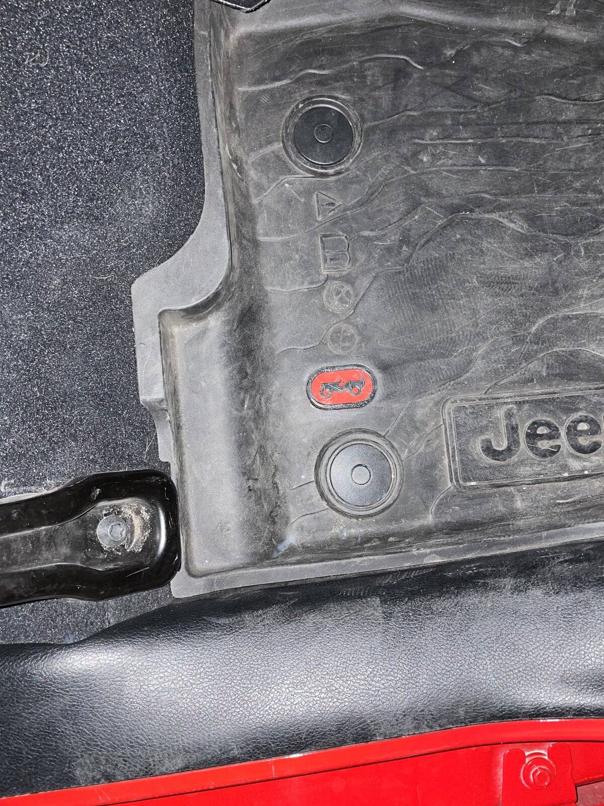 Jeep Wrangler JL Best Rubber Floor Mats? EAB68B84-4391-4B4A-8A14-85B51C1D4B0A