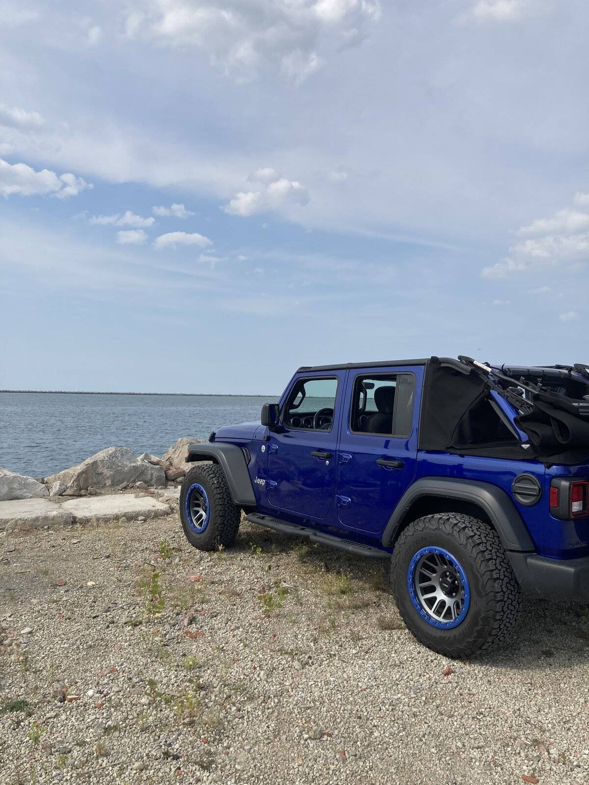Jeep Wrangler JL Premium Twill Soft Top - $600 4698133C-38C1-4432-9626-5432742C4EBE