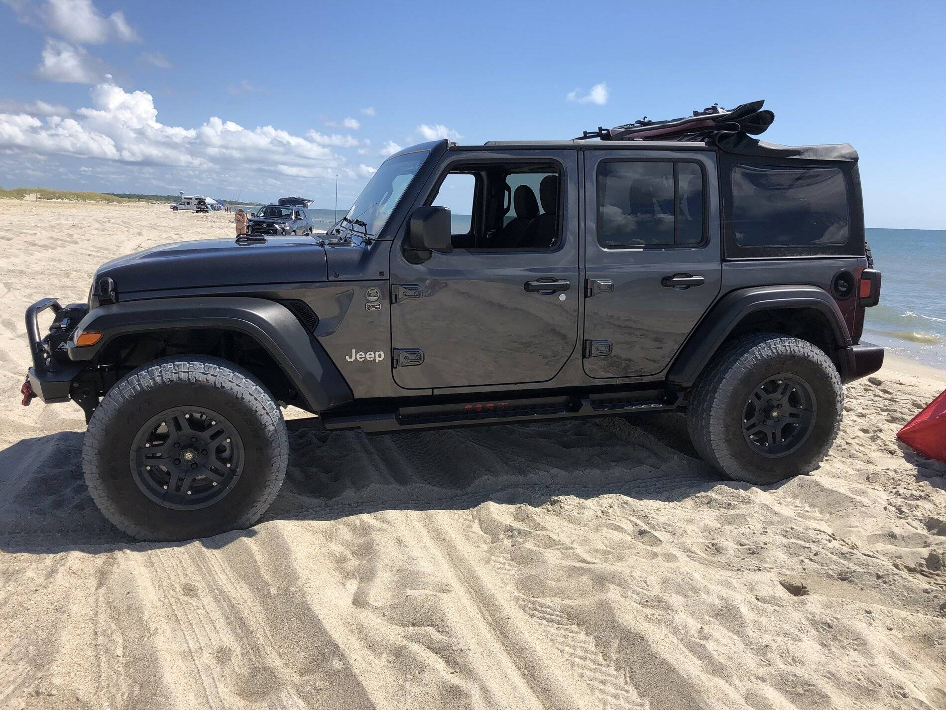 Jeep Wrangler JL 2.0-liter four-cylinder engine 37AC1EE7-0D12-47E0-99FB-106A9BCAC83B