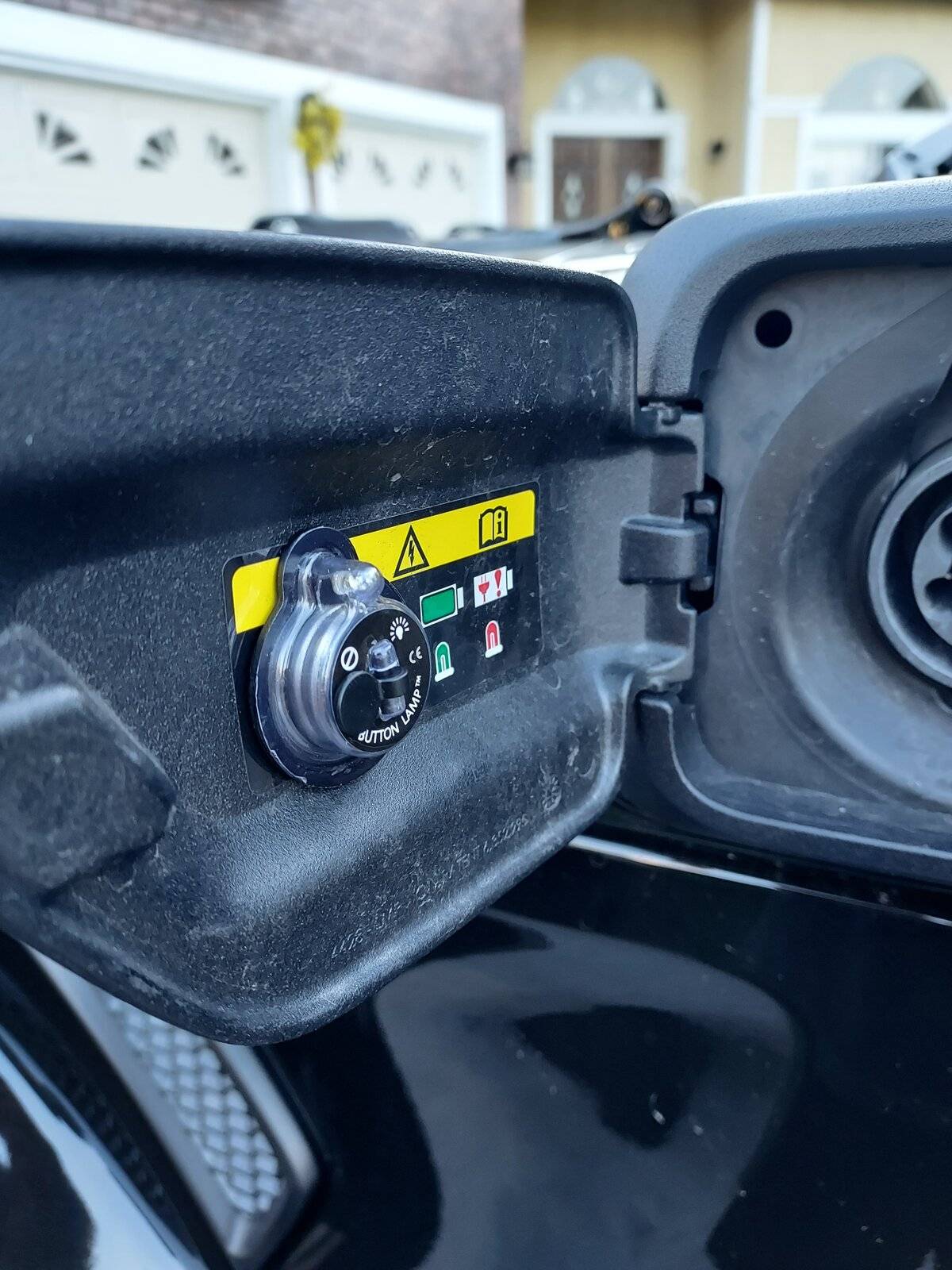 Jeep Wrangler JL Light for the charging port 20211103_172334
