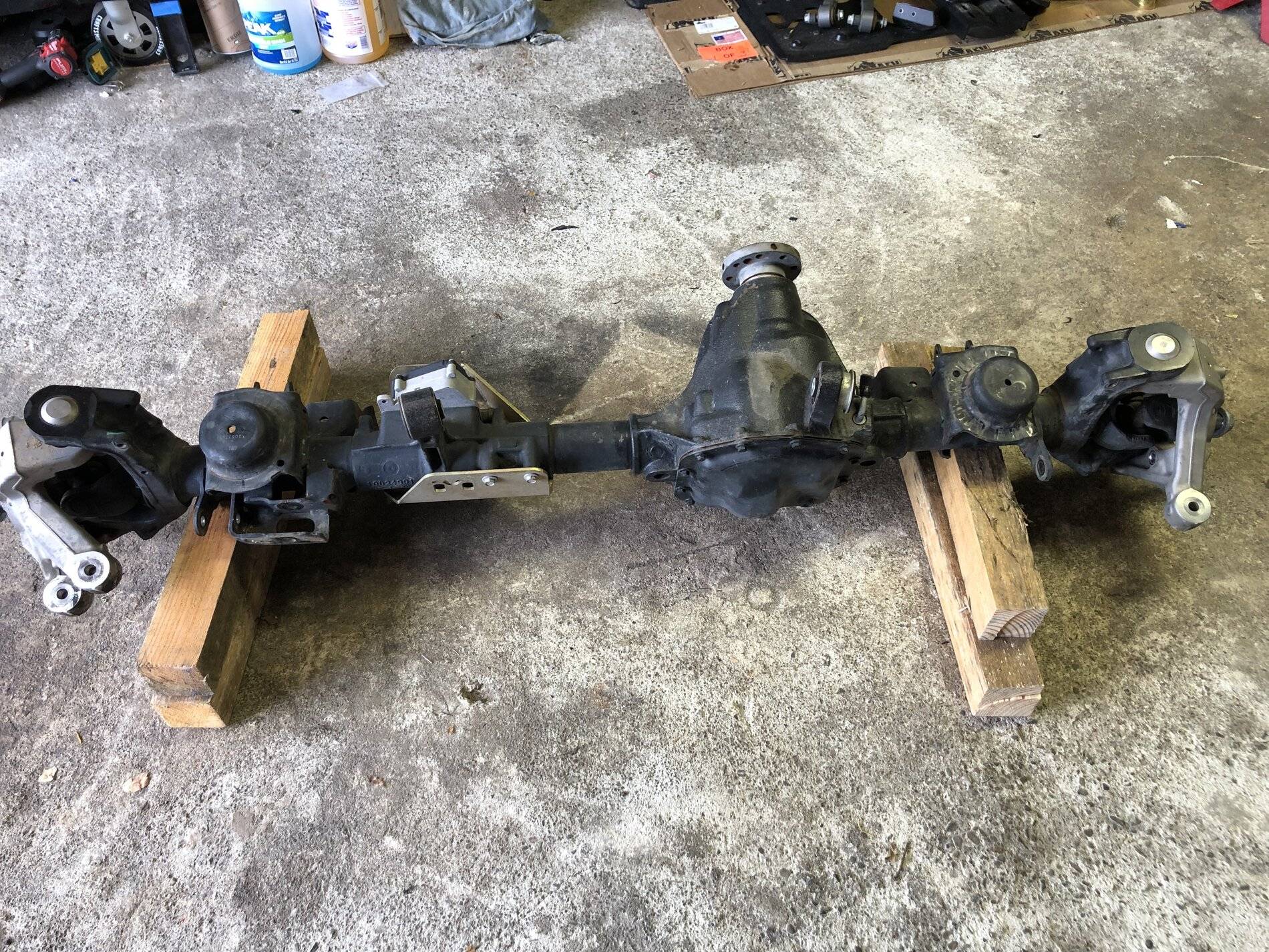 Jeep Wrangler JL JLUR front axle EA9661BA-CCE9-43CD-B426-87D2511118FA