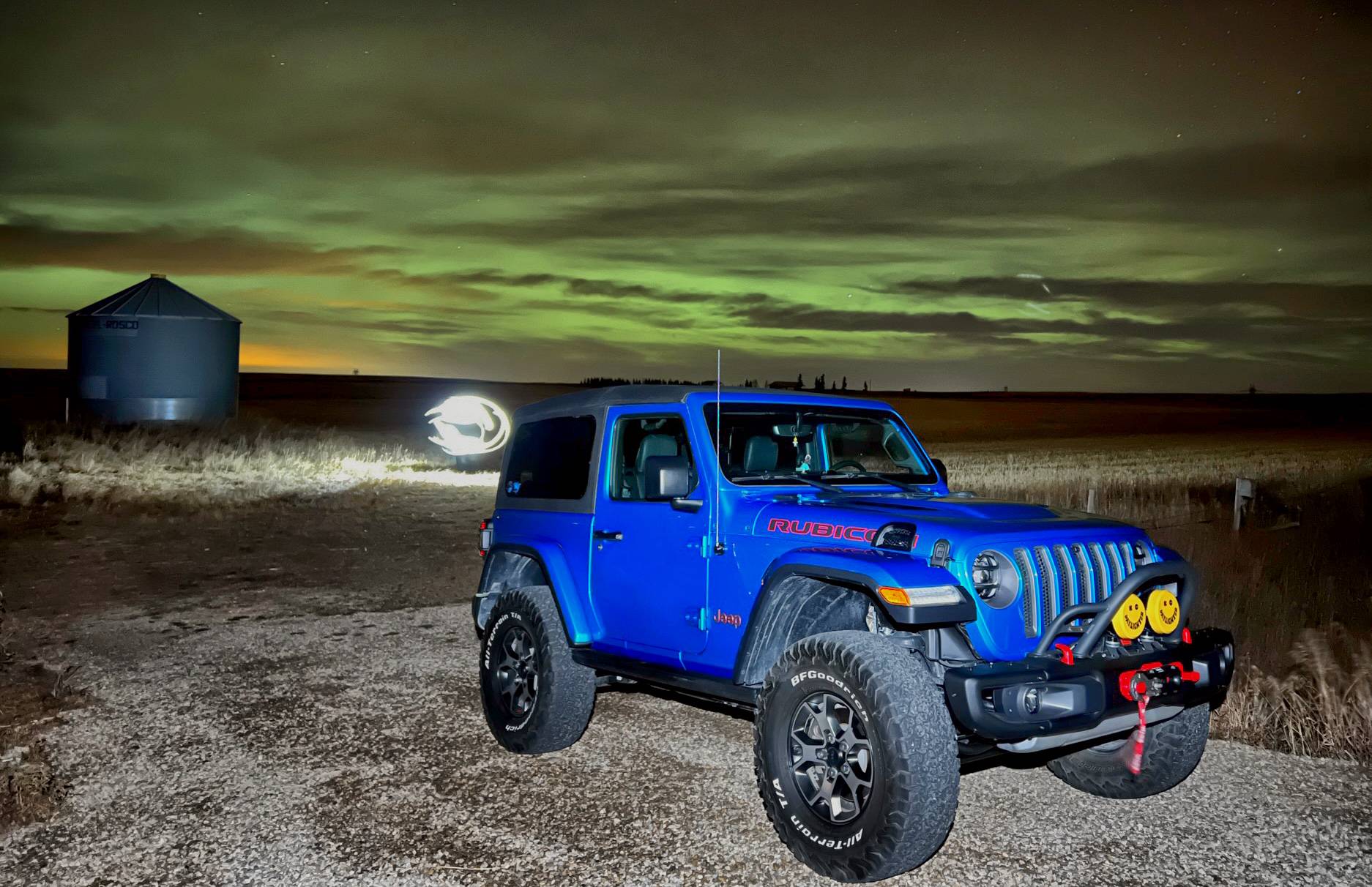 Jeep Wrangler JL Aurora chasing in the JL 3DD439F6-BC05-4757-86EE-9C888B448223
