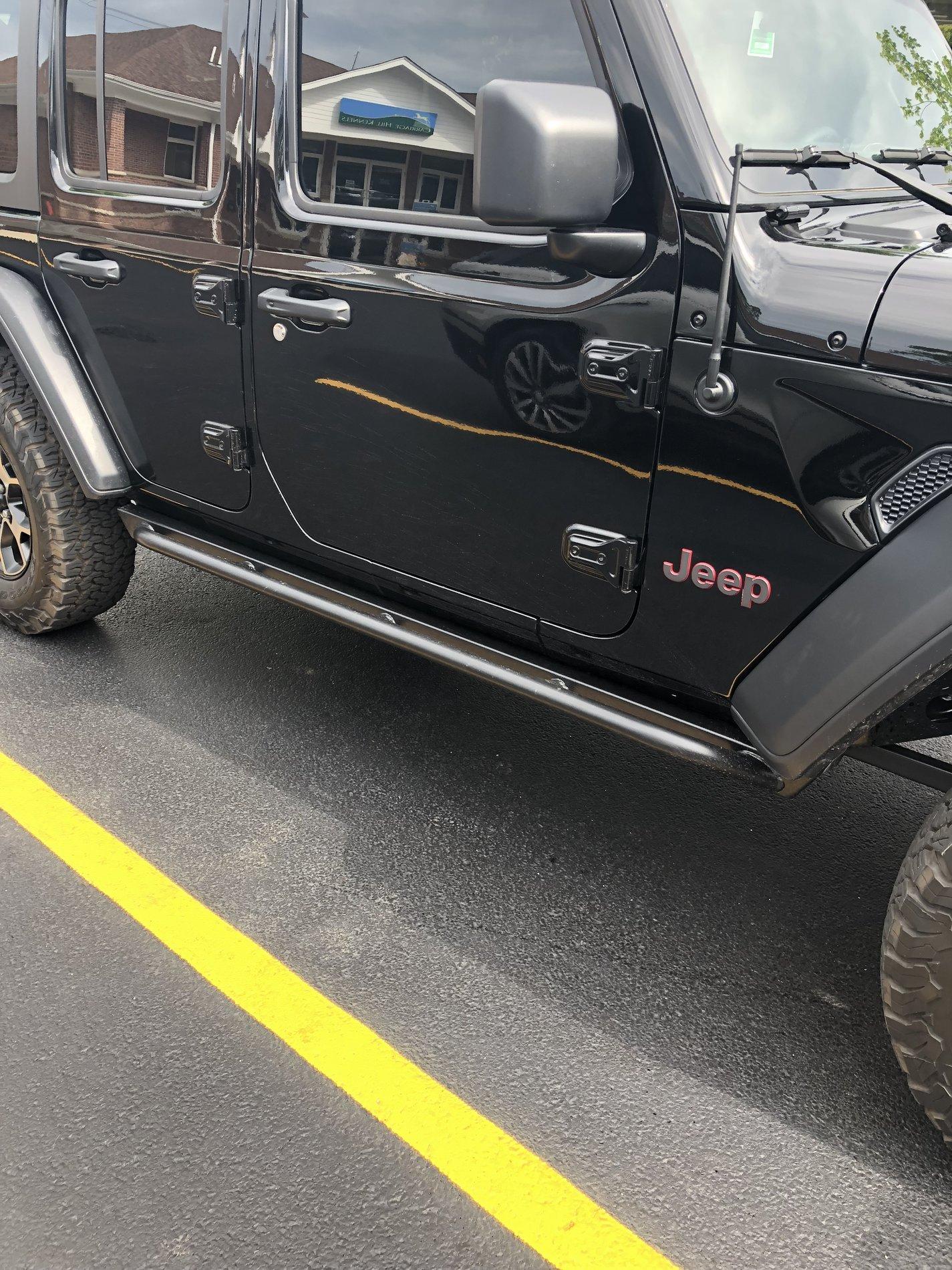Jeep Wrangler JL Sliders 92C45721-7E7D-40EA-ADAC-97C1C1E53985