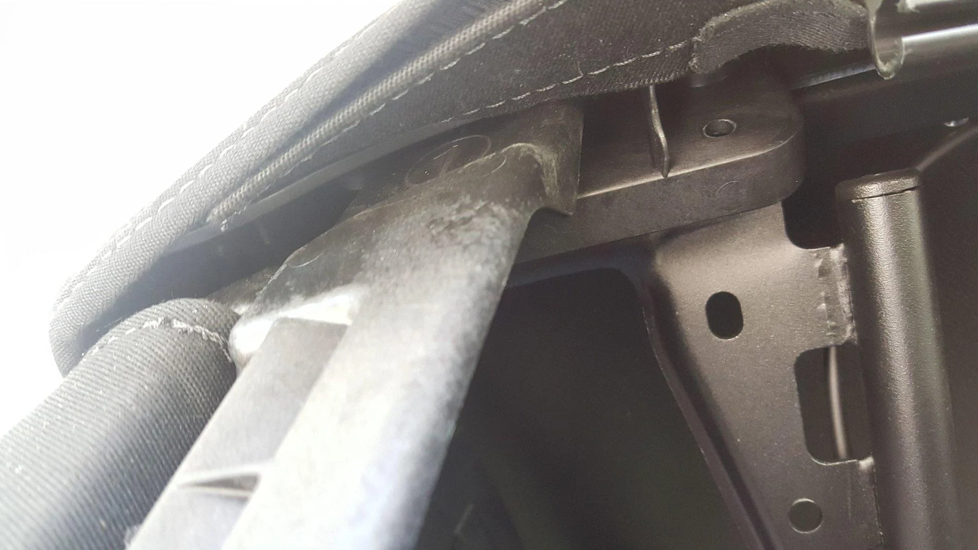 Jeep Wrangler JL A couple soft top questions 20180609_103807