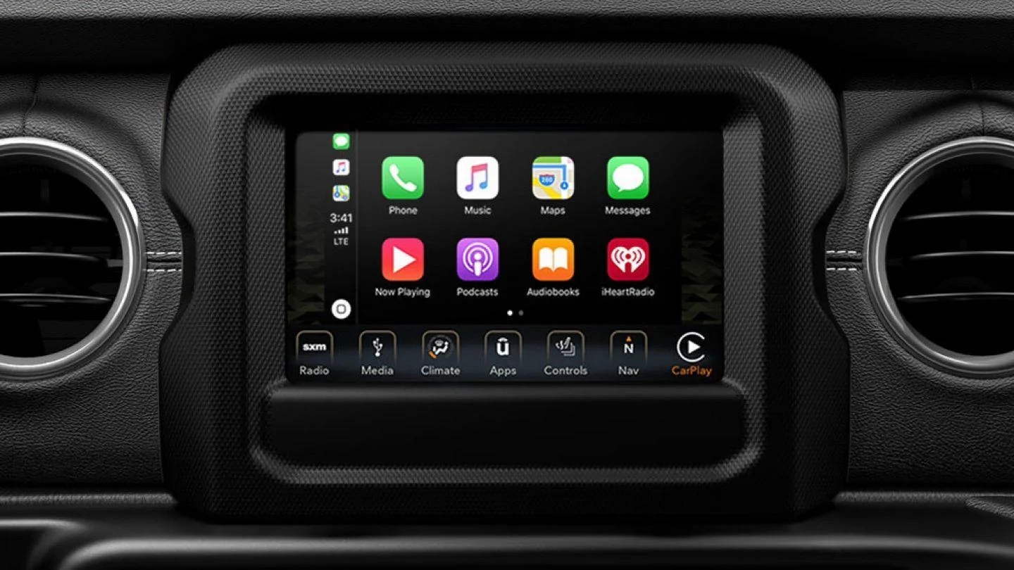 Jeep Wrangler JL Clock location - stop moving! 2018-Jeep-Wrangler-JL-Interior-Uconnect-Uconnect-70-img1.jpg.image.1440