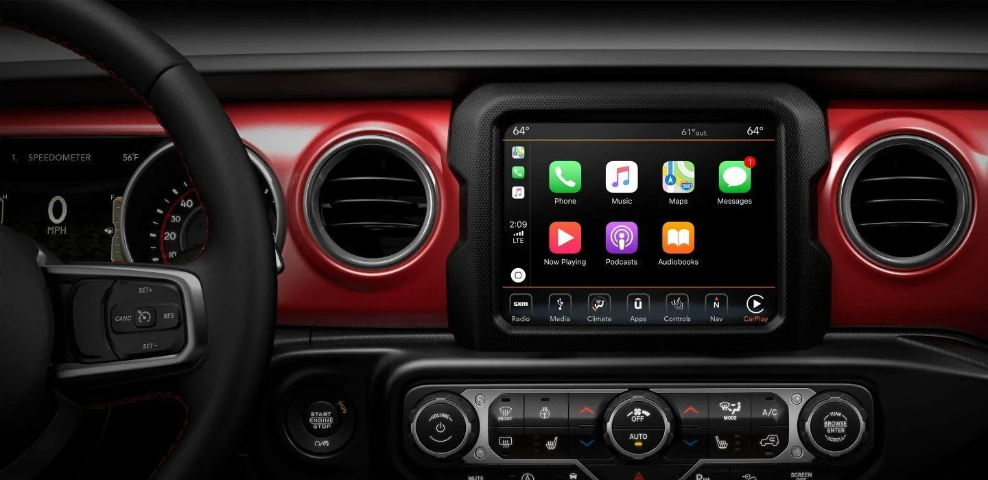 Jeep Wrangler JL Clock location - stop moving! 2018-Jeep-Wrangler-JL-Interior-Uconnect-Apple-Carplay.jpg.image.1440