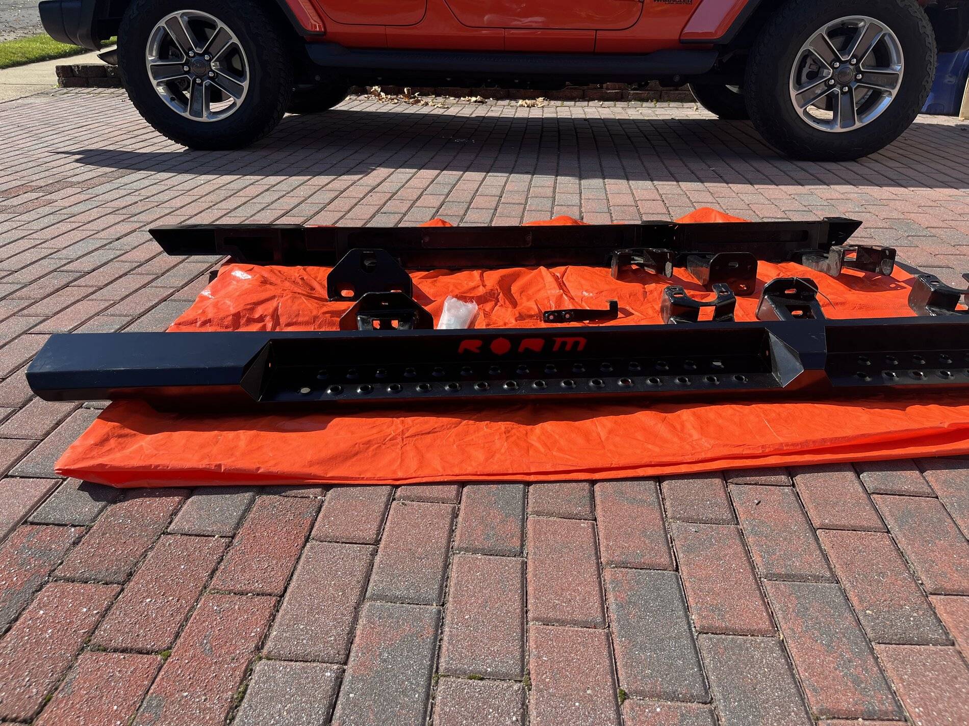 Jeep Wrangler JL ROAM Rock Sliders with lights 9D3B83E8-4C54-441B-BB76-312F15D0717C
