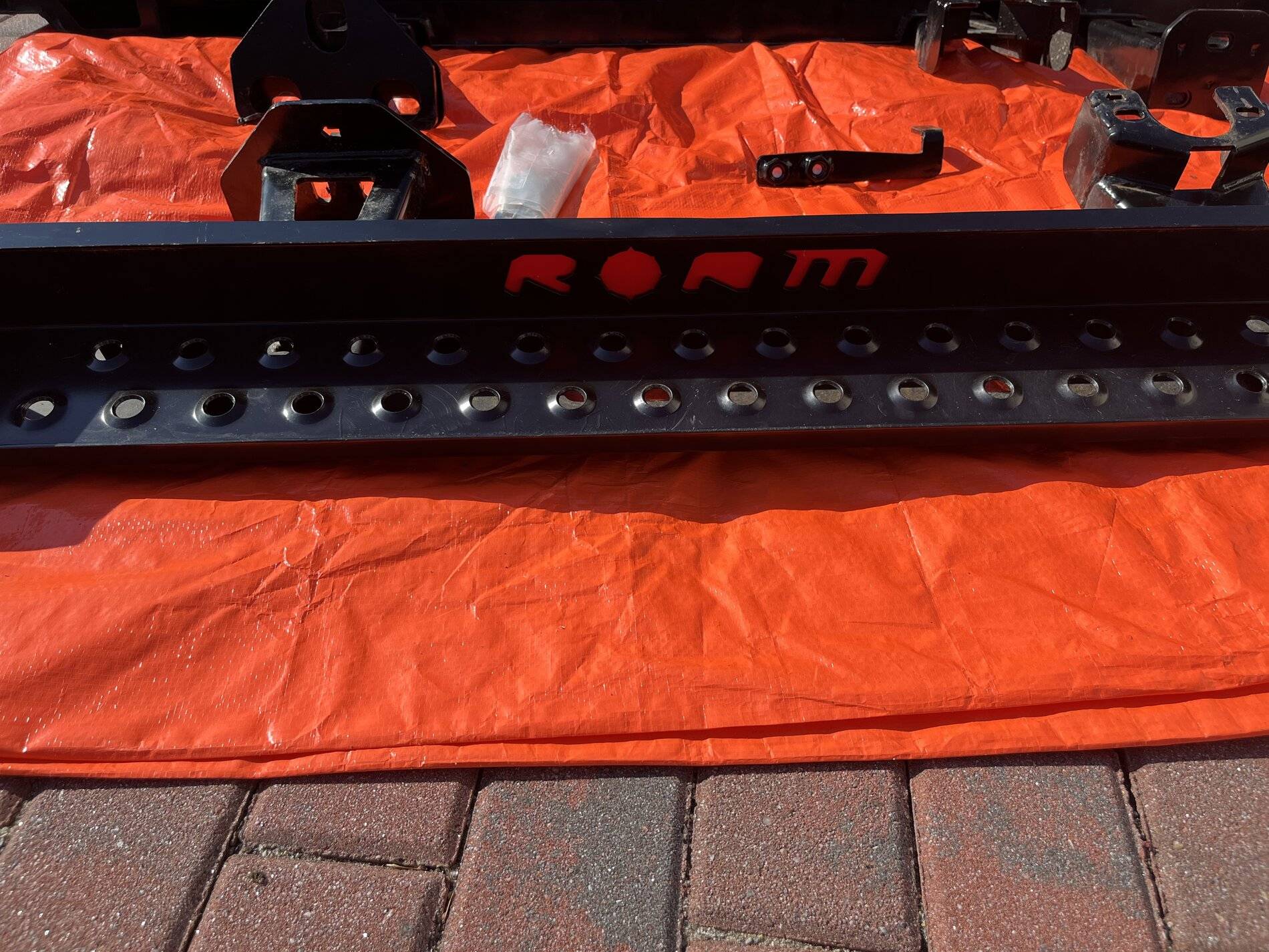 Jeep Wrangler JL ROAM Rock Sliders with lights 41C73917-2F0A-470A-BA46-A7ADE092897D