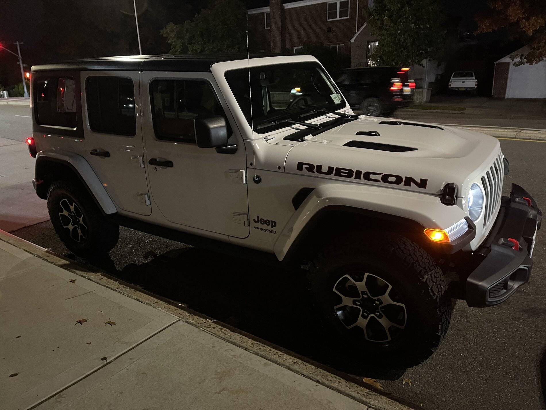 Jeep Wrangler JL Guide: Wrangler Order, Build, Tracking and Delivery Process 1A104604-D0CD-426C-BF50-BC39FCD5CC9A