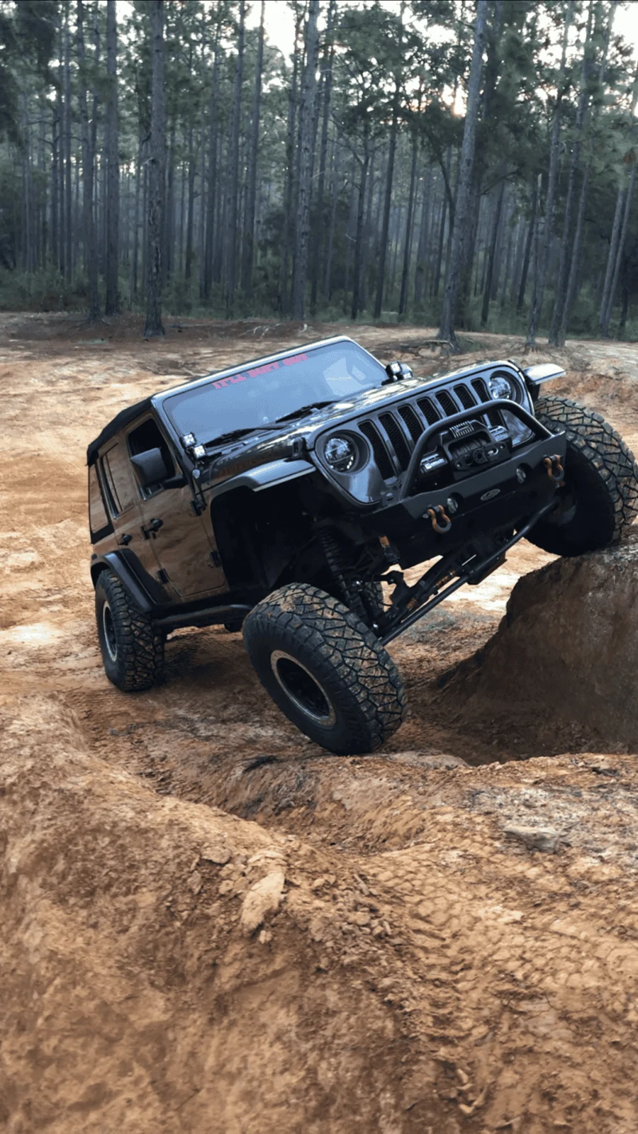 Jeep Wrangler JL Crystal Rubi build… 6B1FAD2D-0285-4A8E-9CE9-AC4E1F1CFCA3