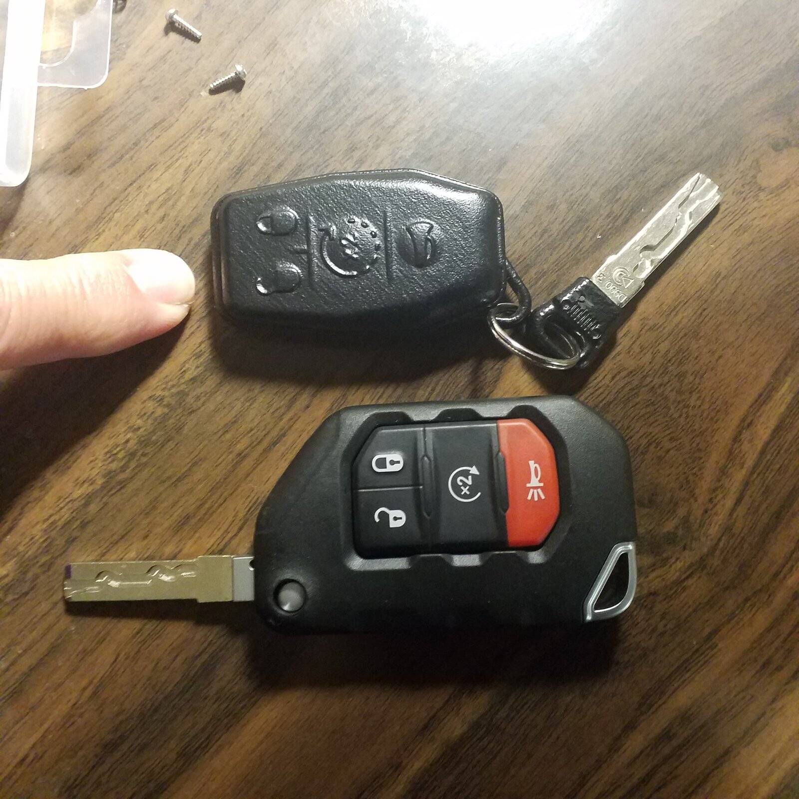 Jeep Wrangler JL Surfing - what to do with key 20211110_120818