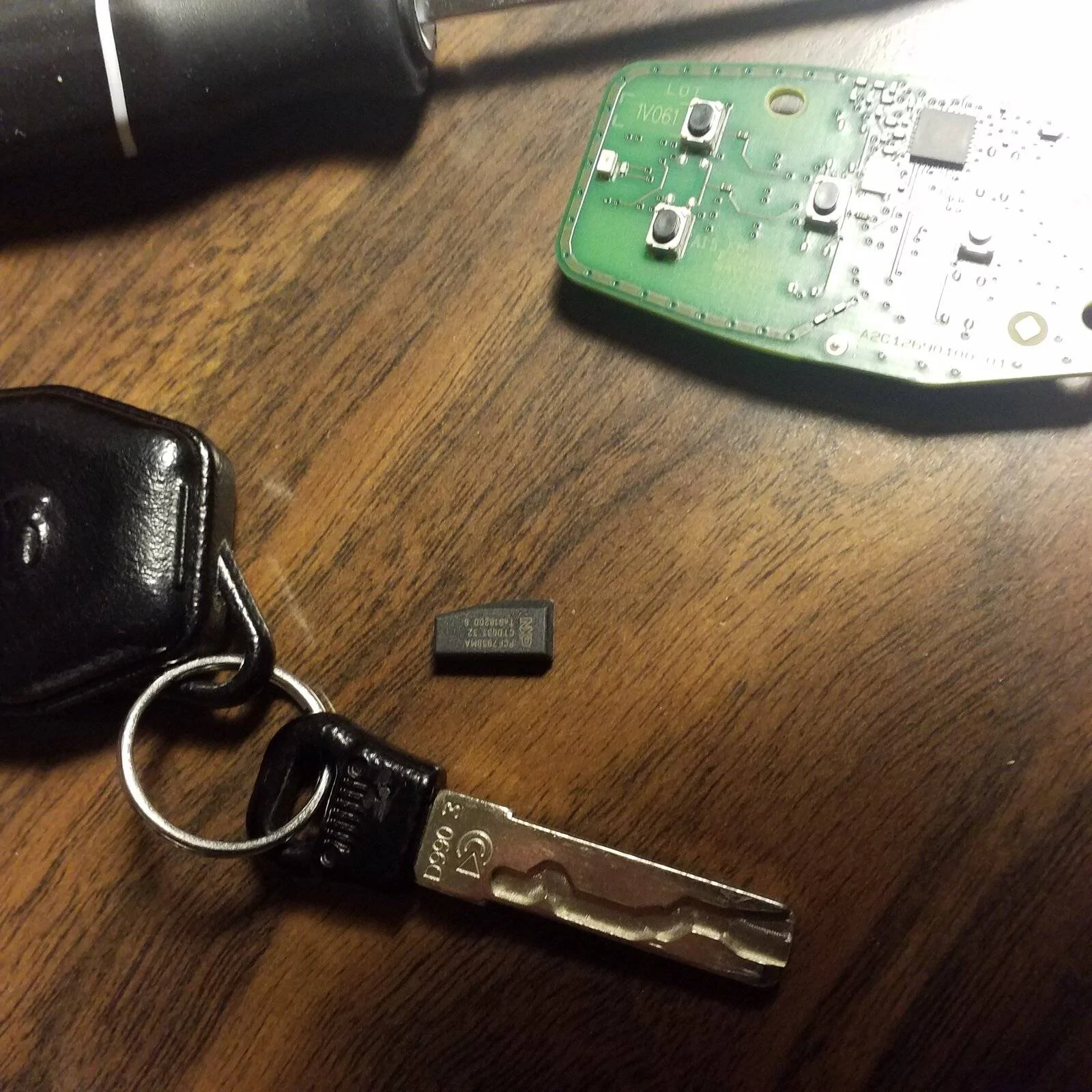 Jeep Wrangler JL Surfing - what to do with key 20211110_121842