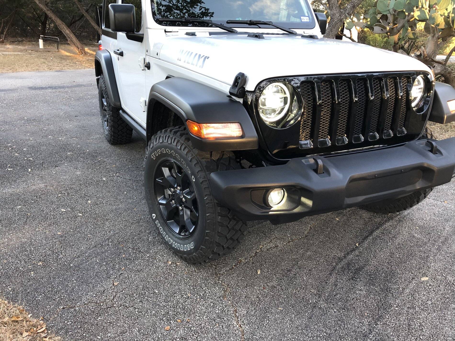 Jeep Wrangler JL Different Willys front bumper designs? 3C3B15F3-A95F-4FFD-AA0C-373C8B122F41