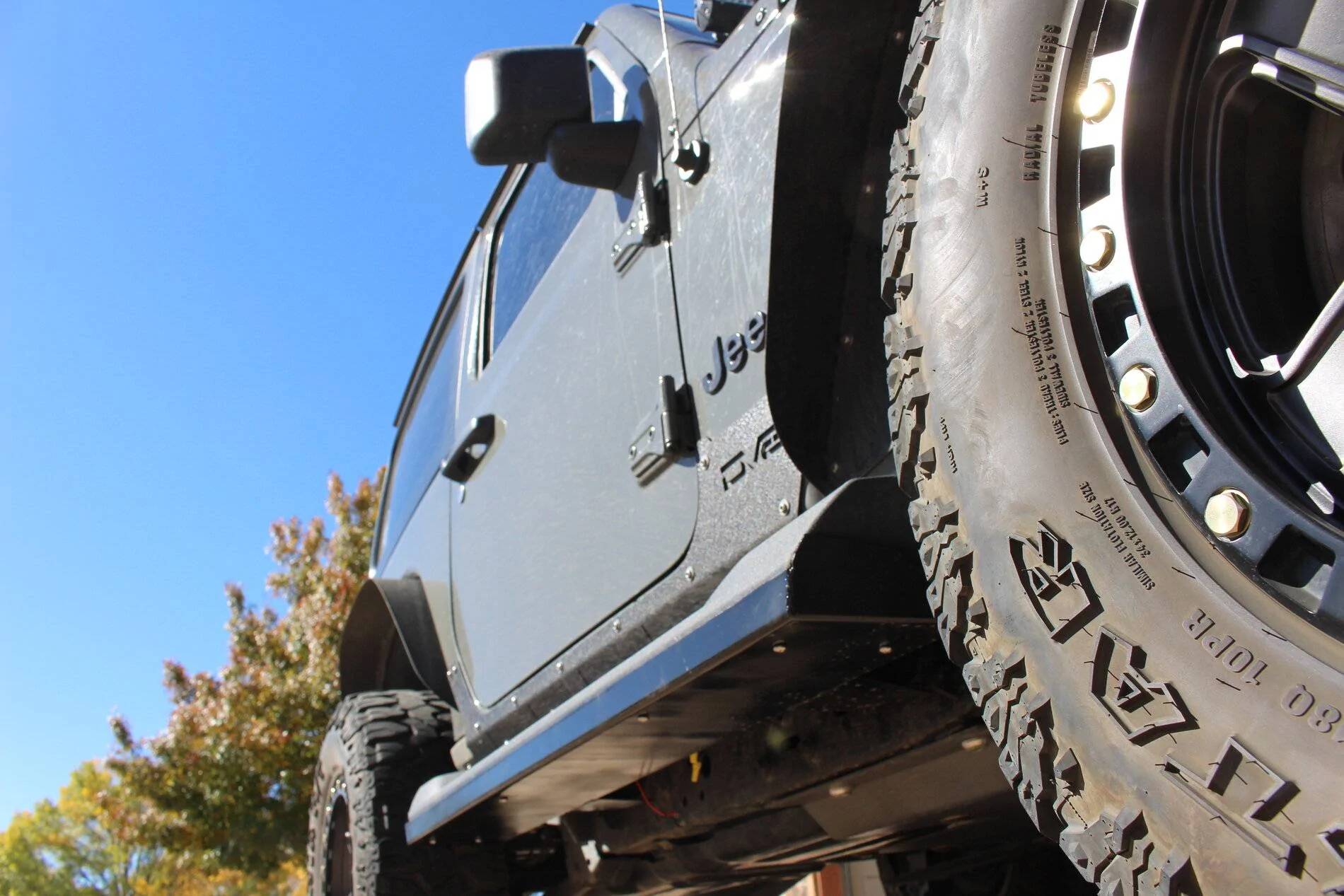 Jeep Wrangler JL Making Mopar plastic steps a bit more trail worthy IMG_0770