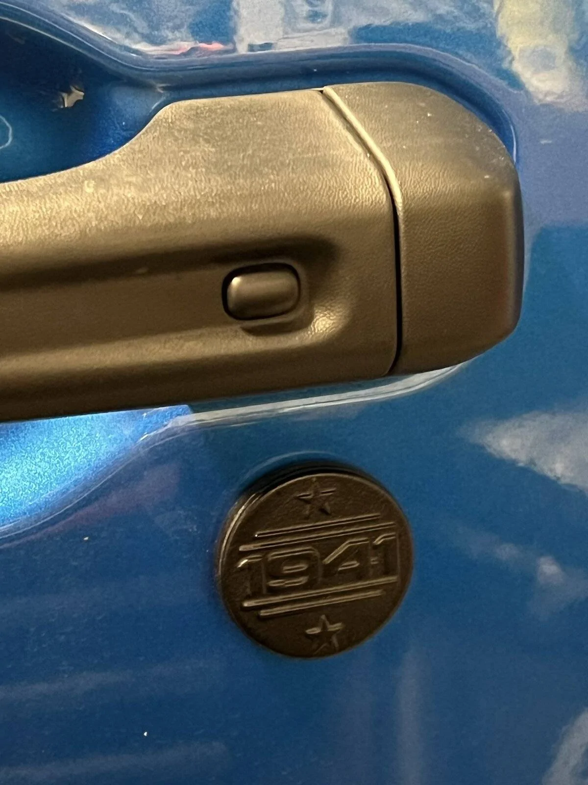 Jeep Wrangler JL ? Threedom Custom Design Key Lock Caps? 4277C3F8-BB46-4284-A013-8BC5E07B610A