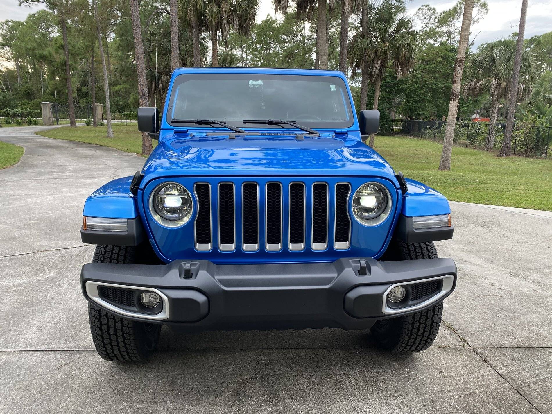 Jeep Wrangler JL Step ideas non-black. F2CCC8A4-2819-4FAD-AEC8-D0169009A6D9