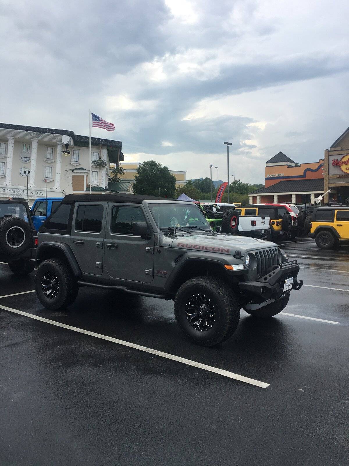 Jeep Wrangler JL Sting Gray vs New Earl Gray 09183BA2-944D-4D2B-8C11-1D9662489875