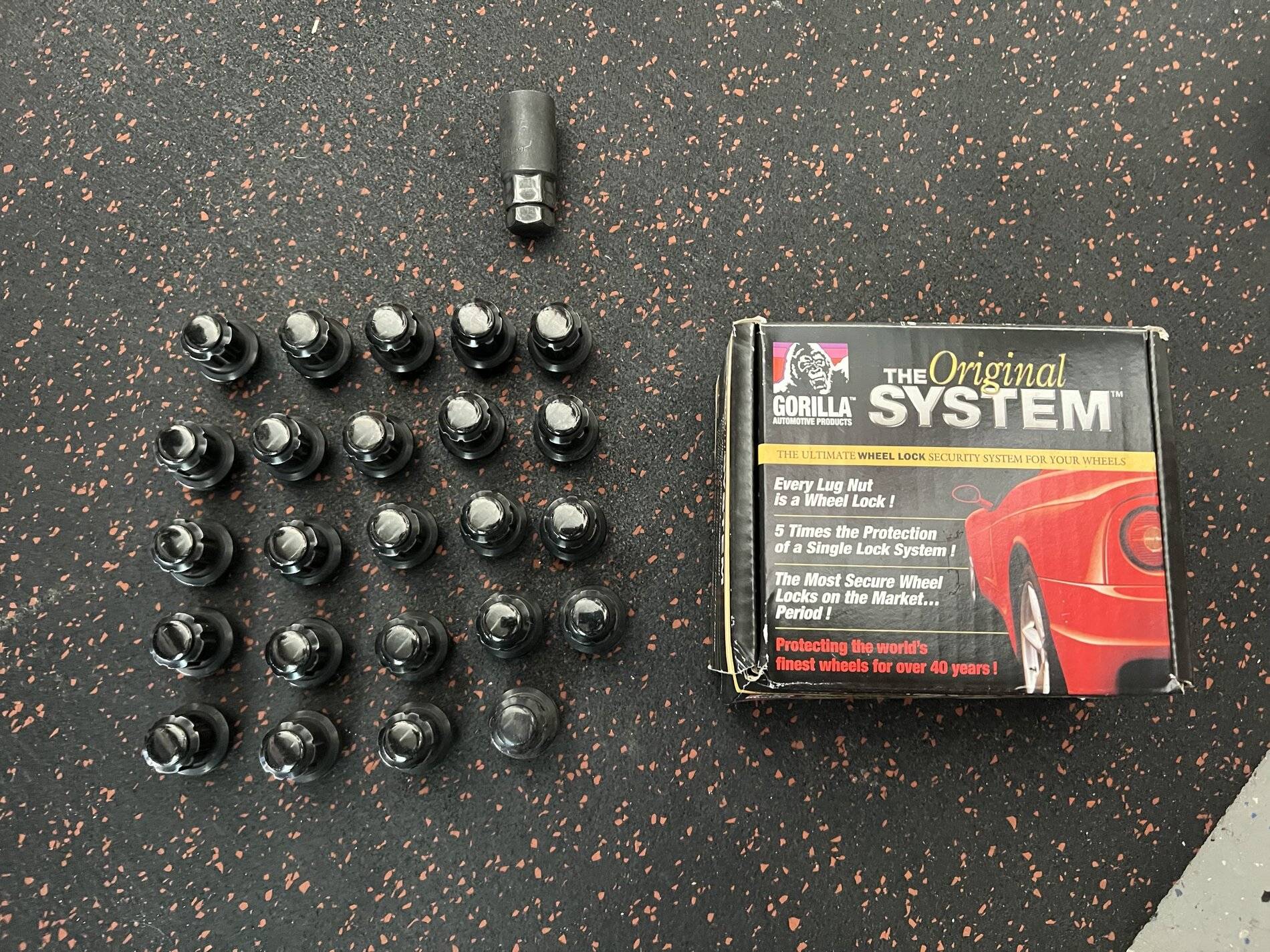 Jeep Wrangler JL Gorilla Black Wheel Locks GOR-96644BDX IMG_1135