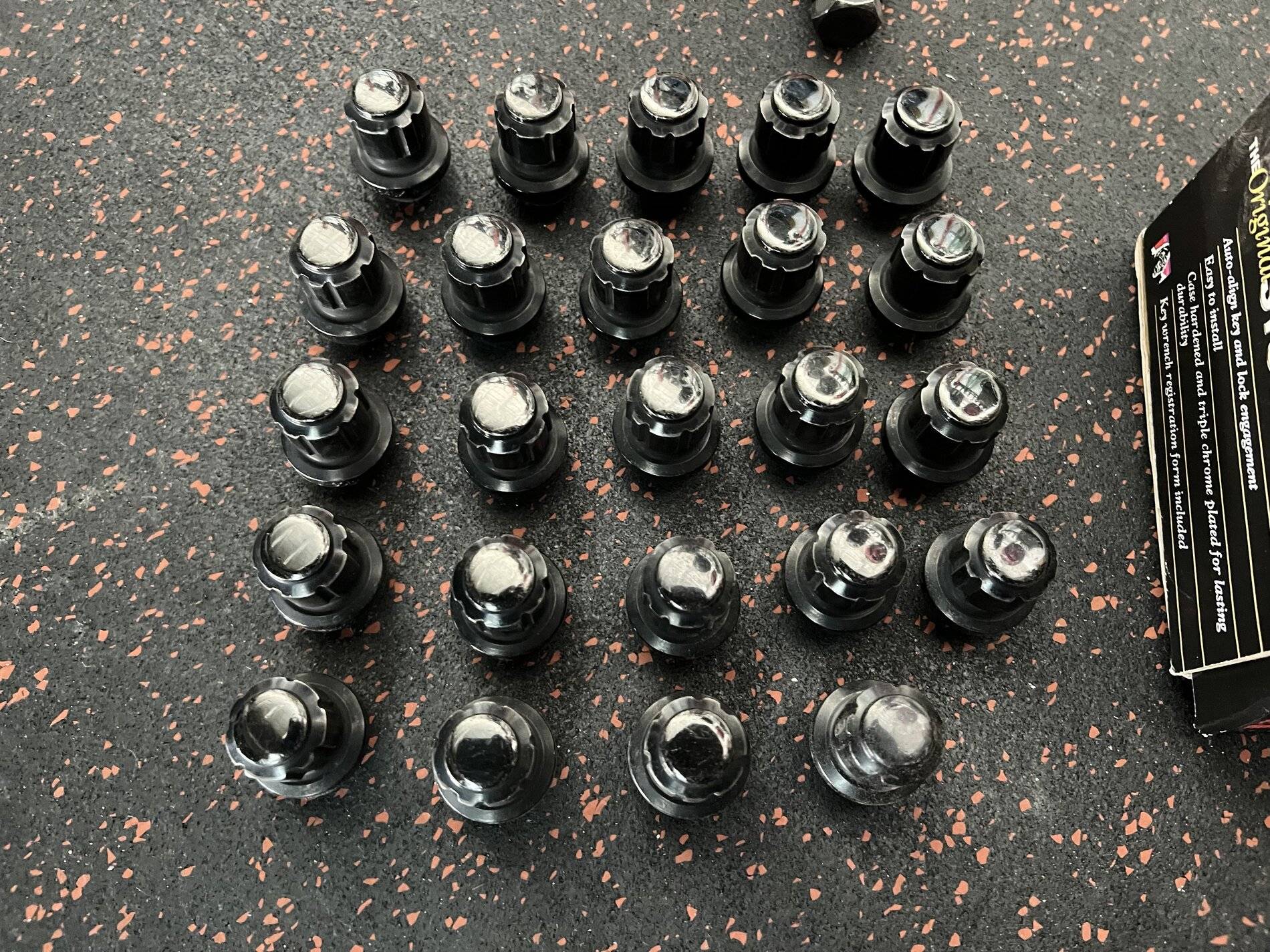 Jeep Wrangler JL Gorilla Black Wheel Locks GOR-96644BDX IMG_1136