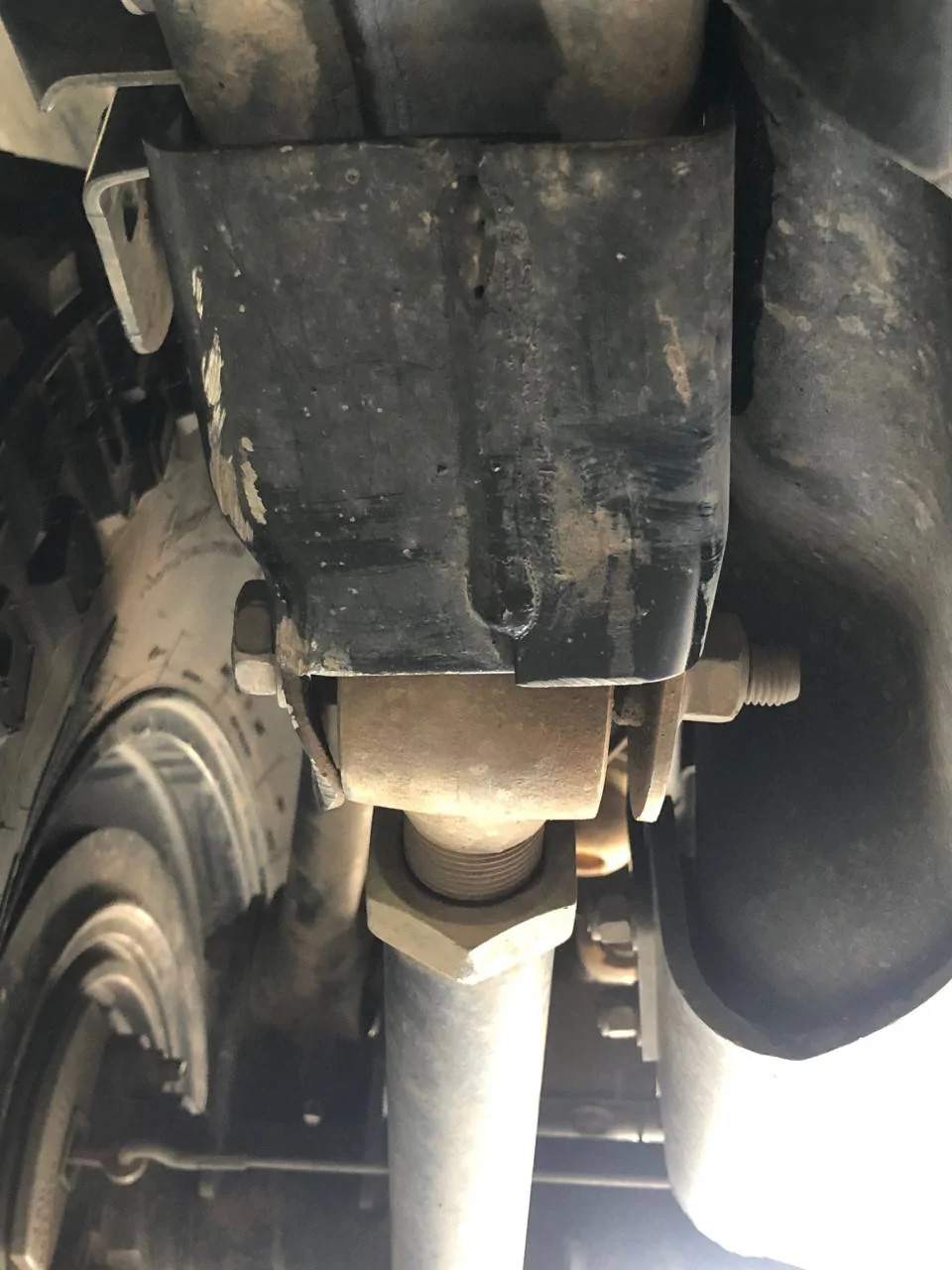 Jeep Wrangler JL CO Ketchup Build Rear LCA at fram