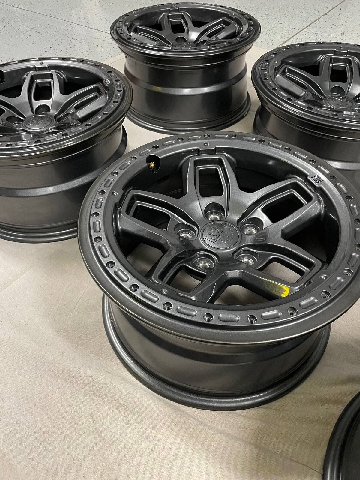 Jeep Wrangler JL (5) Five AEV Borah Wheels - Onyx with Silver Protection Rings Borah 12